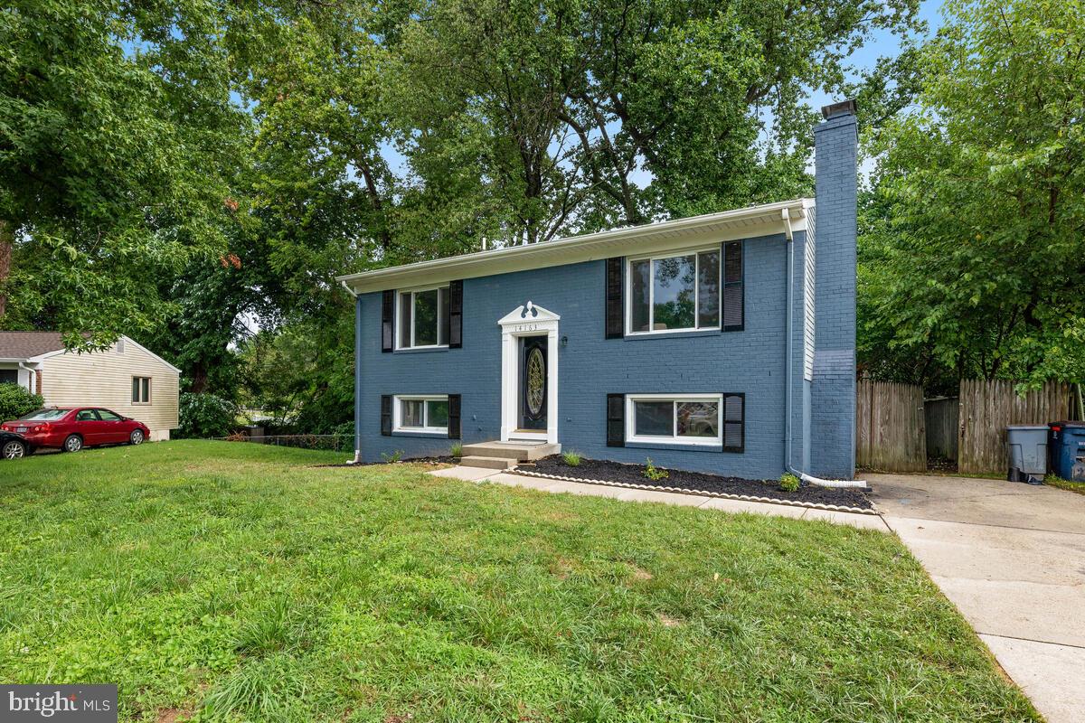 SPRING BRANCH ESTATES - Residential