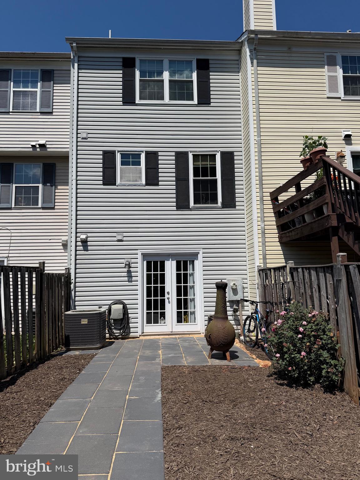 COUNTRYSIDE - Residential