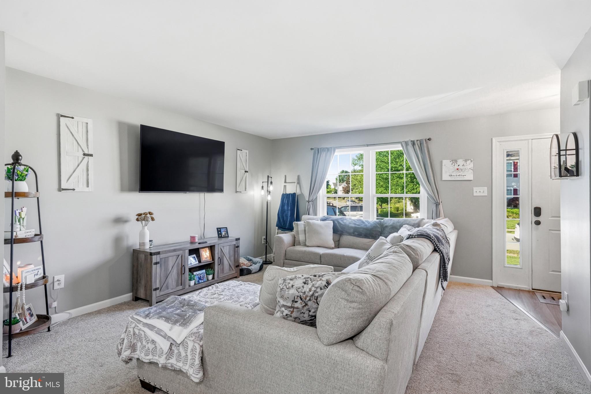 SPRINGFIELDS - Residential