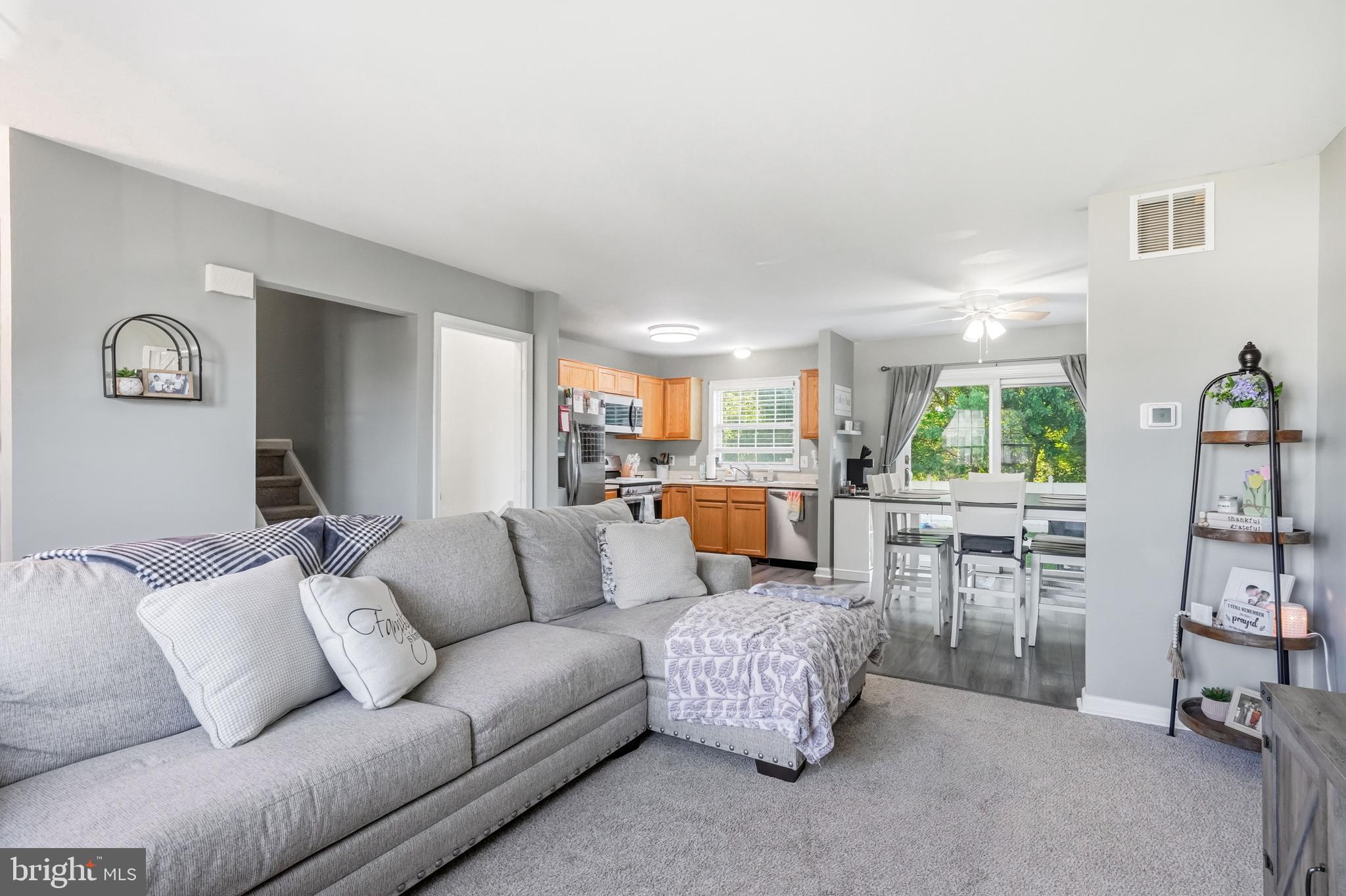 SPRINGFIELDS - Residential