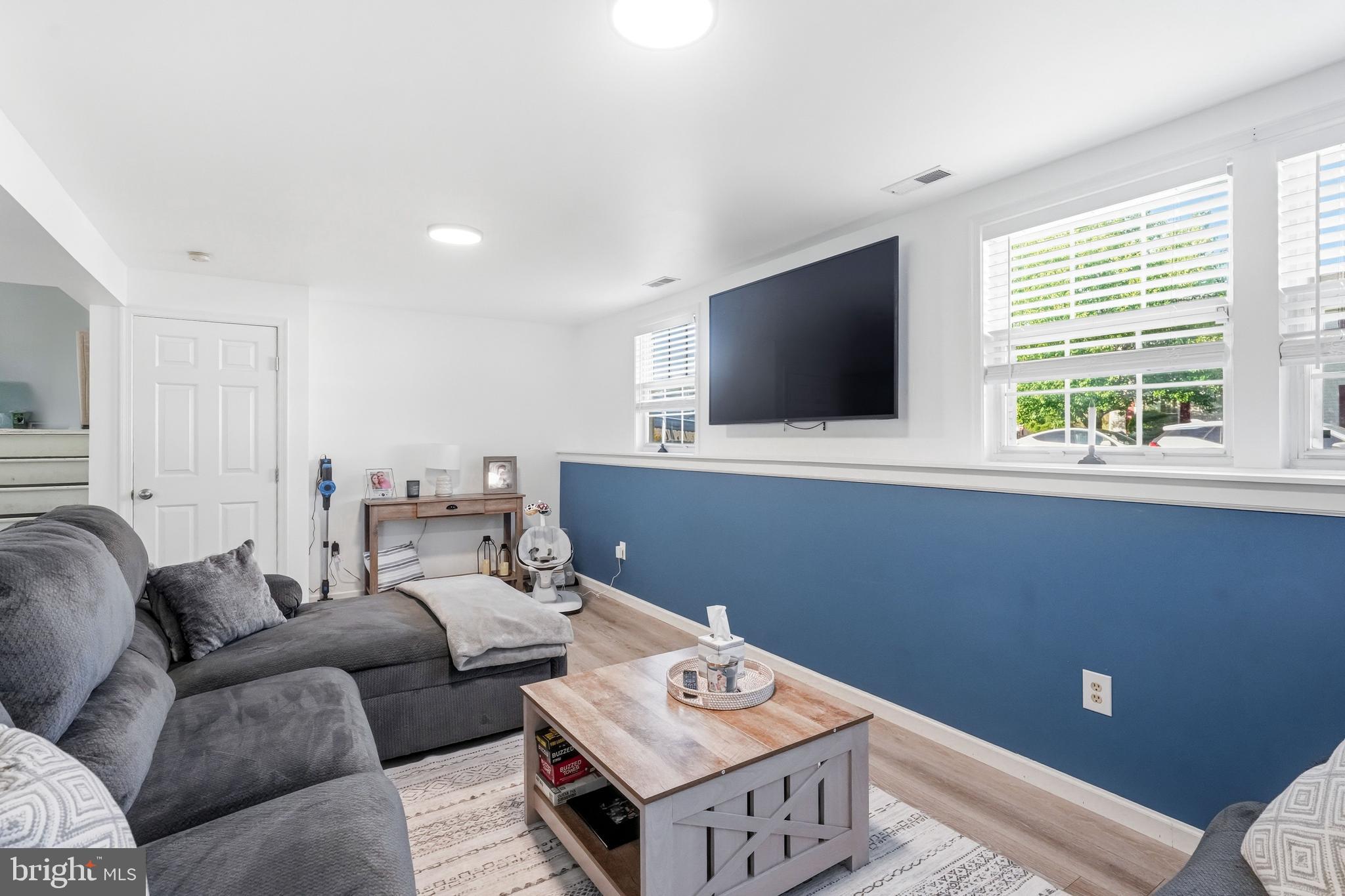SPRINGFIELDS - Residential