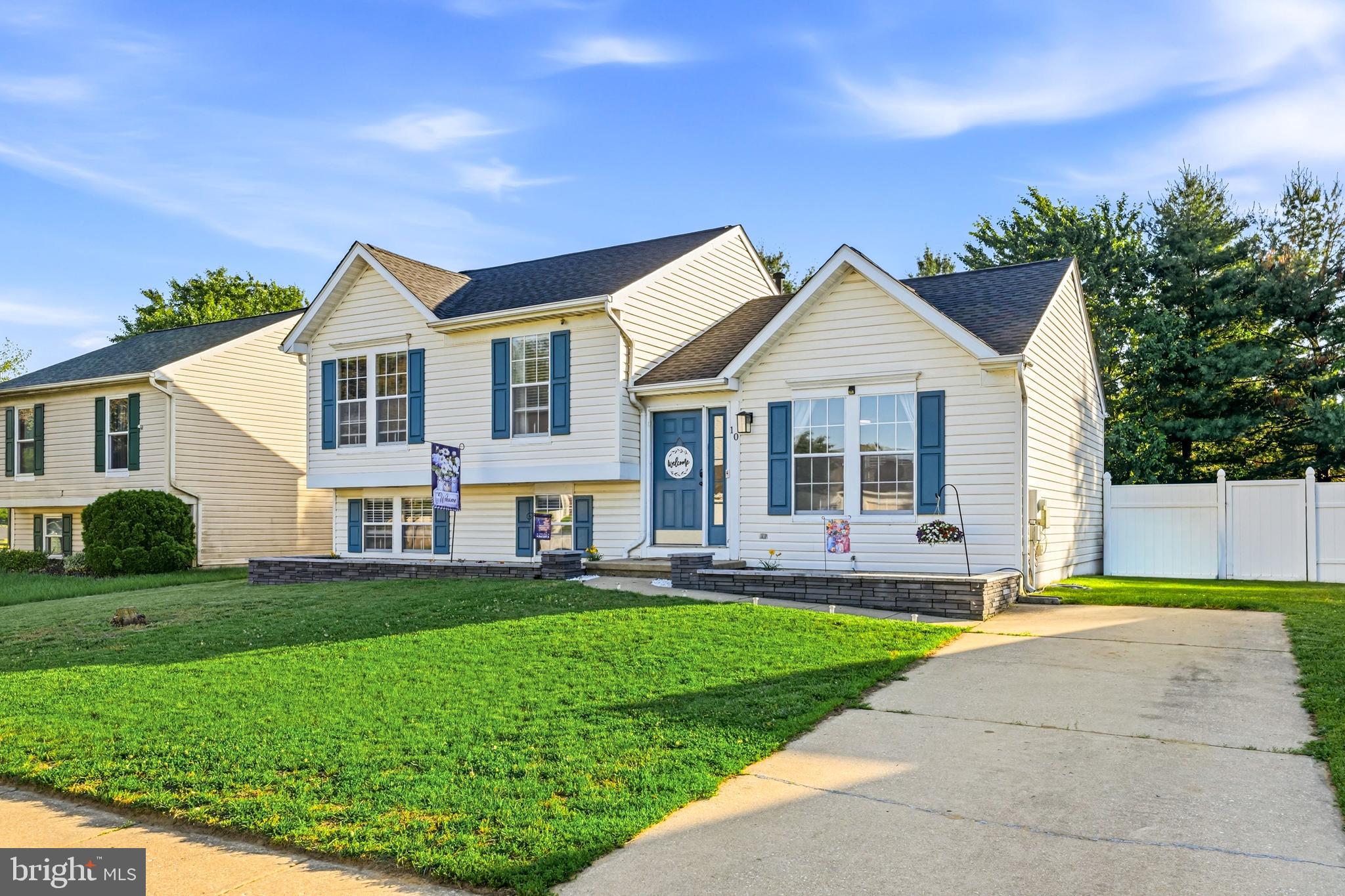 SPRINGFIELDS - Residential