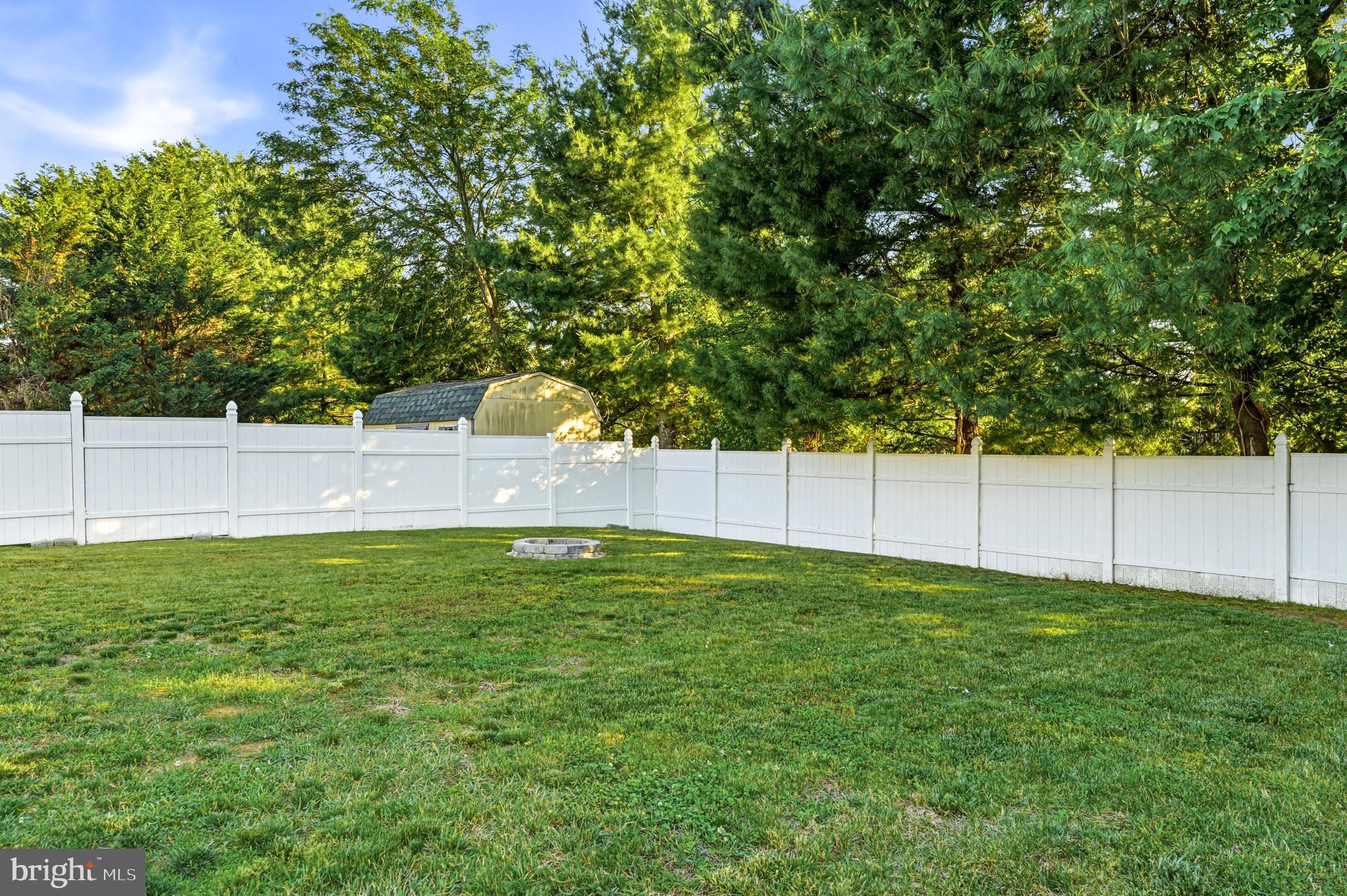 SPRINGFIELDS - Residential