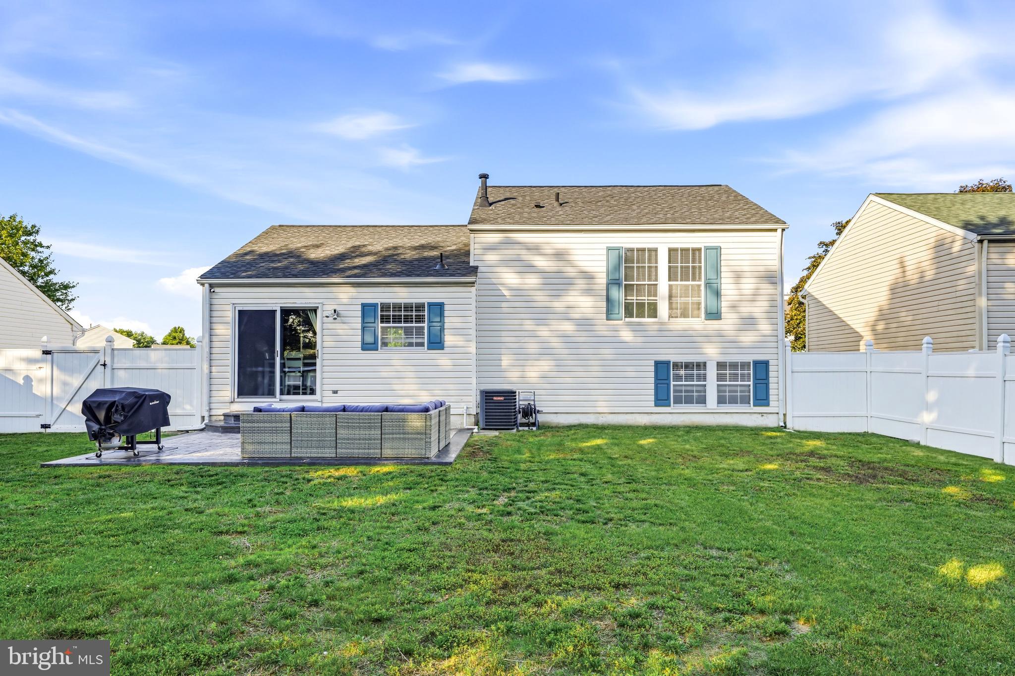 SPRINGFIELDS - Residential
