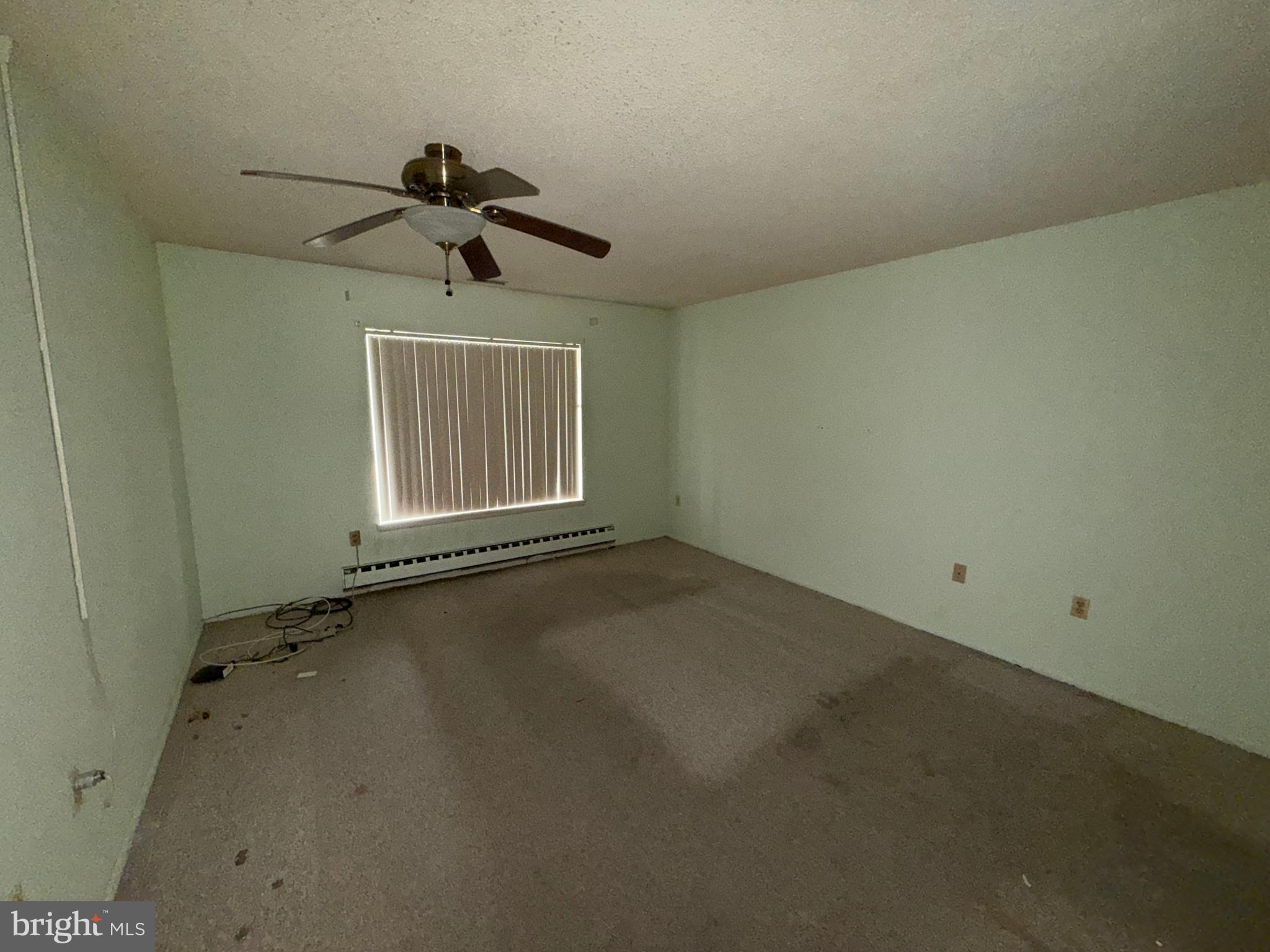 LEISURE WORLD - Residential