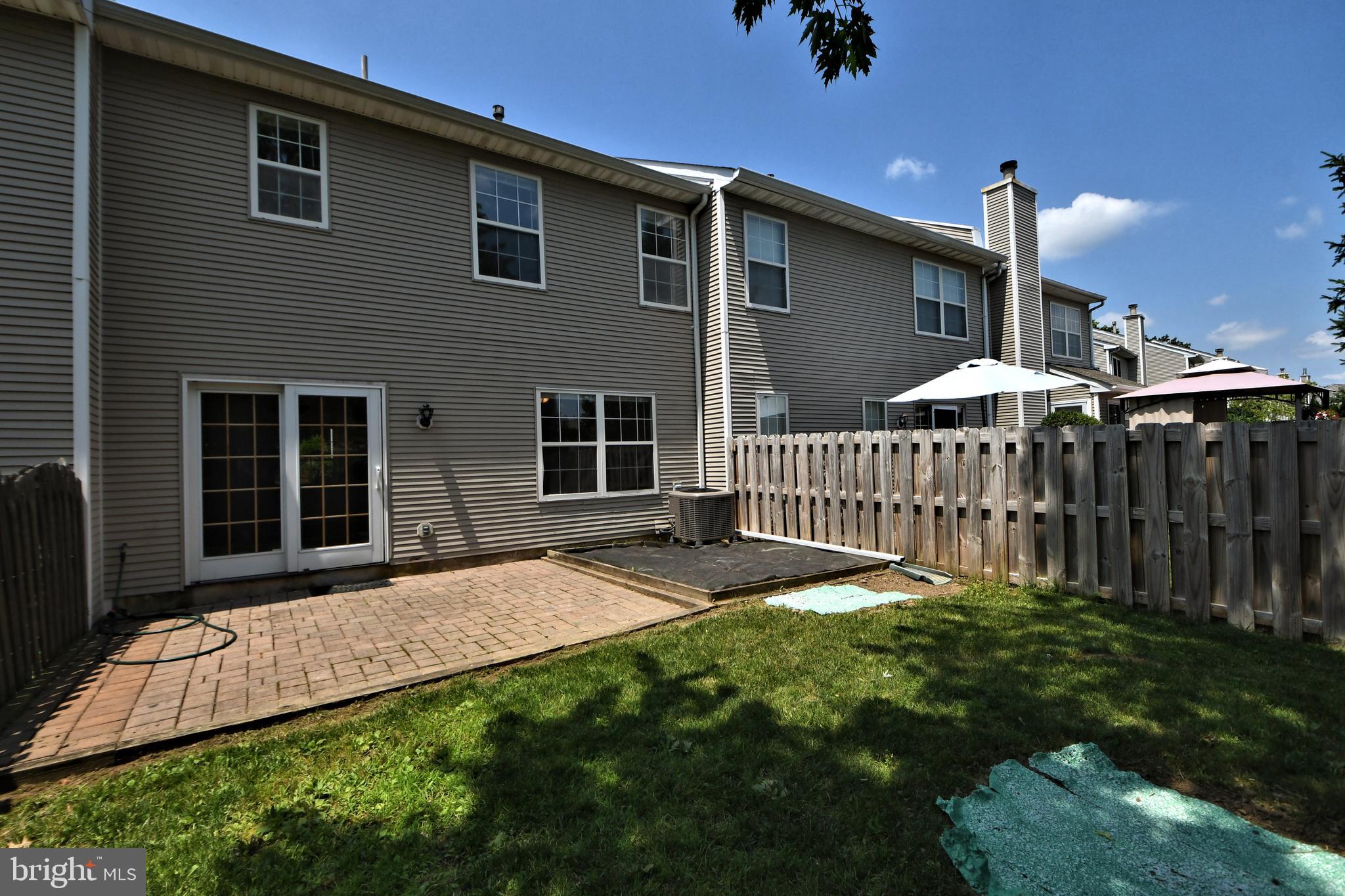 NEWTOWN GRANT - Residential Lease