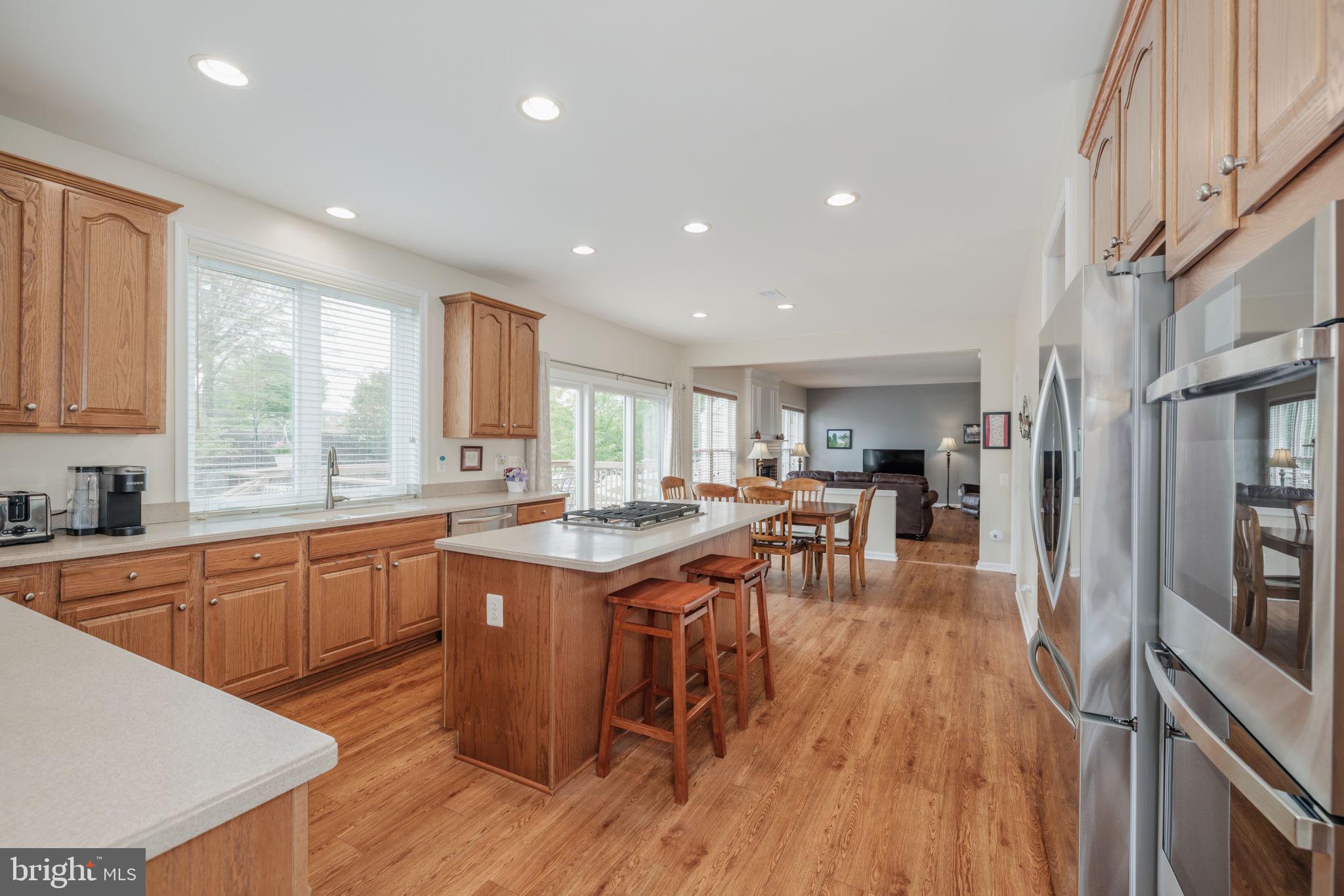 LAUREL HILL - Residential