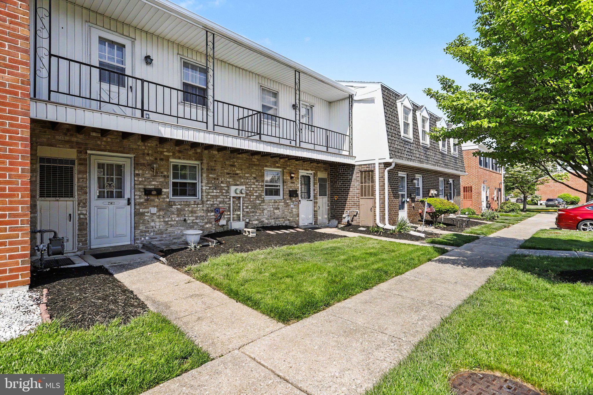 COLONY PARK CONDOS - Residential