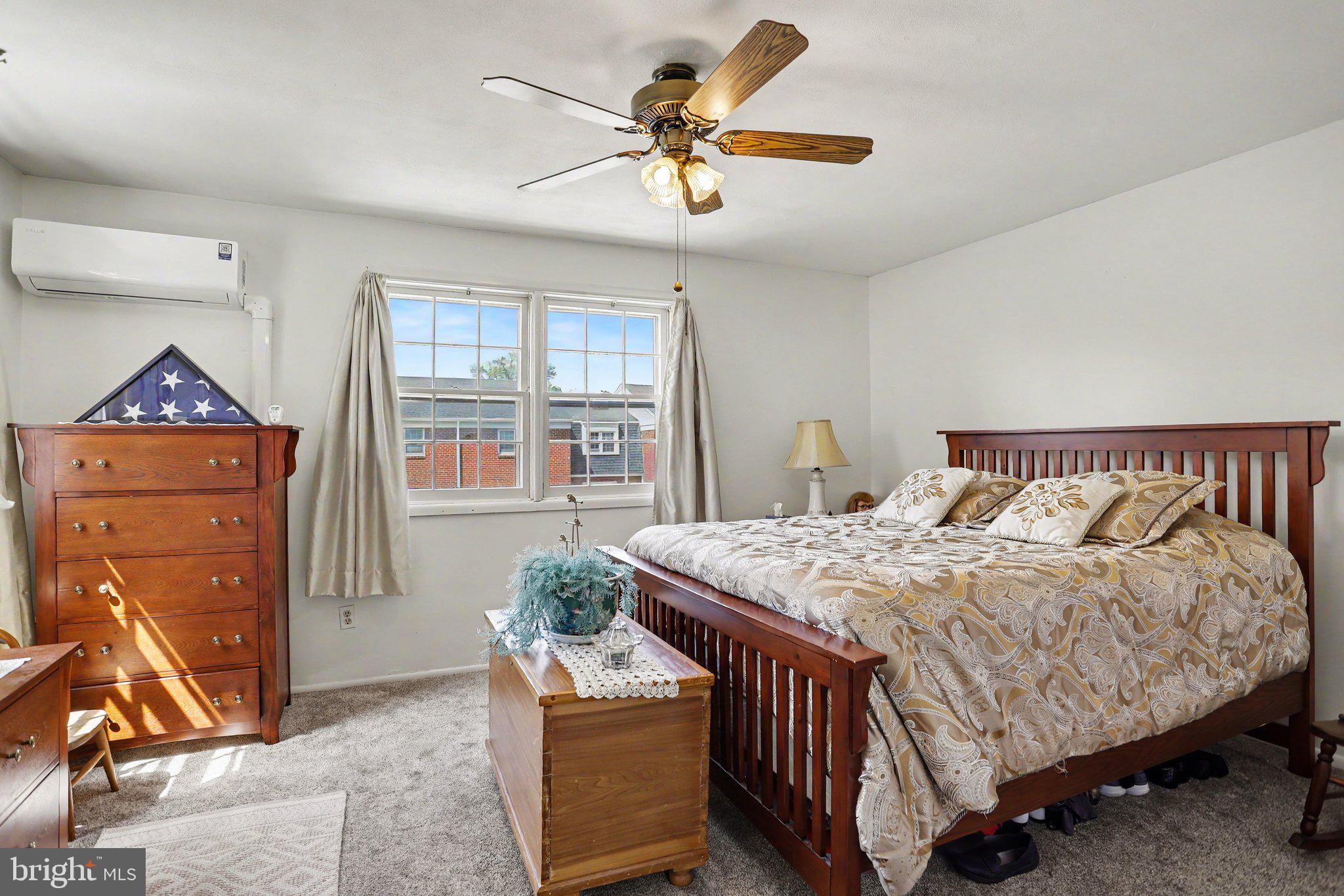 COLONY PARK CONDOS - Residential