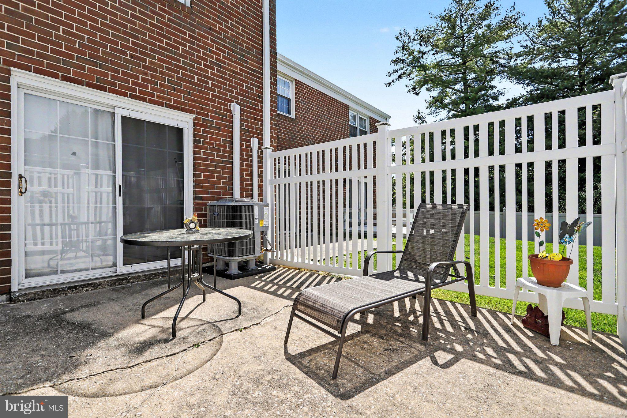 COLONY PARK CONDOS - Residential