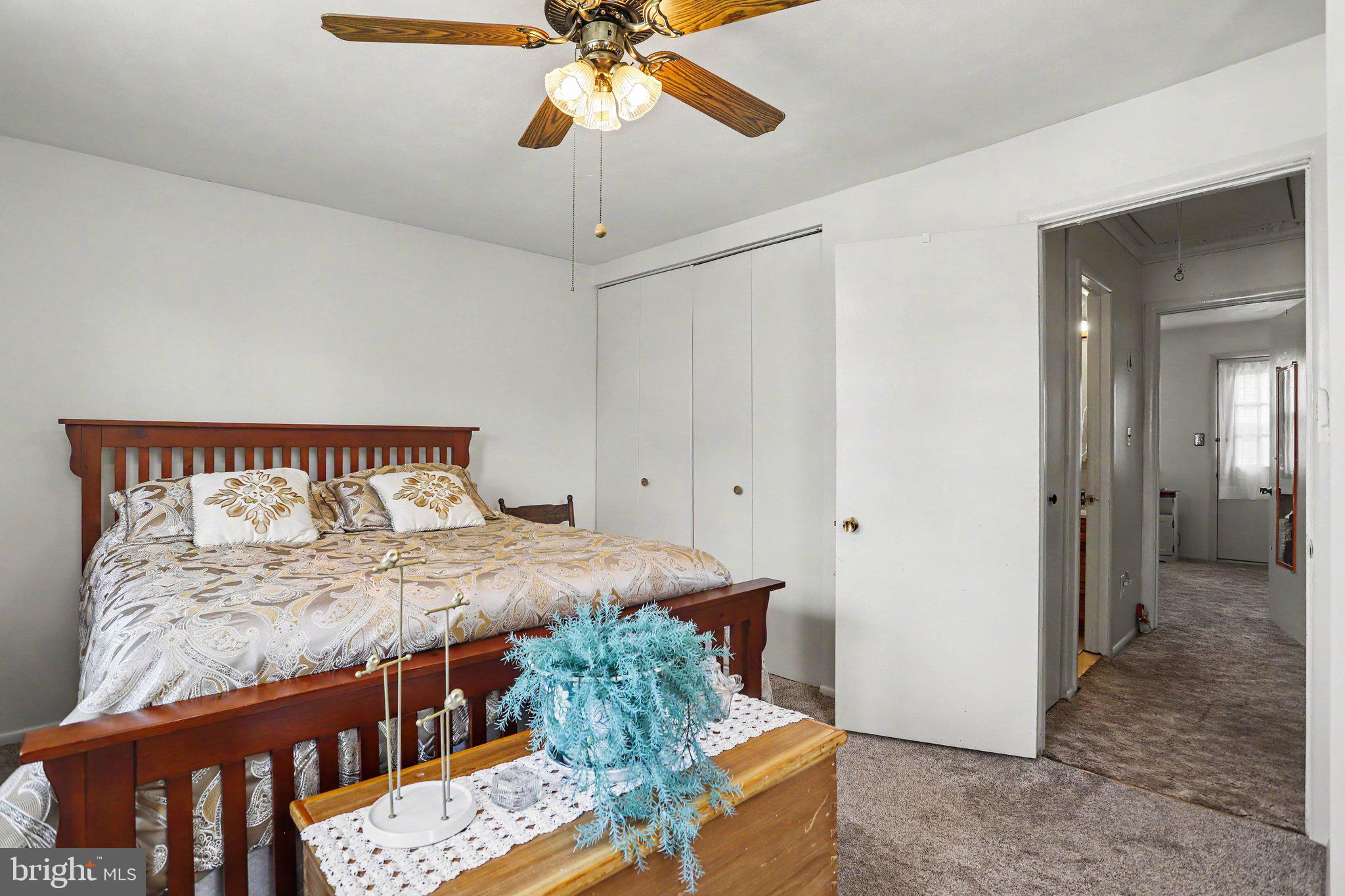 COLONY PARK CONDOS - Residential