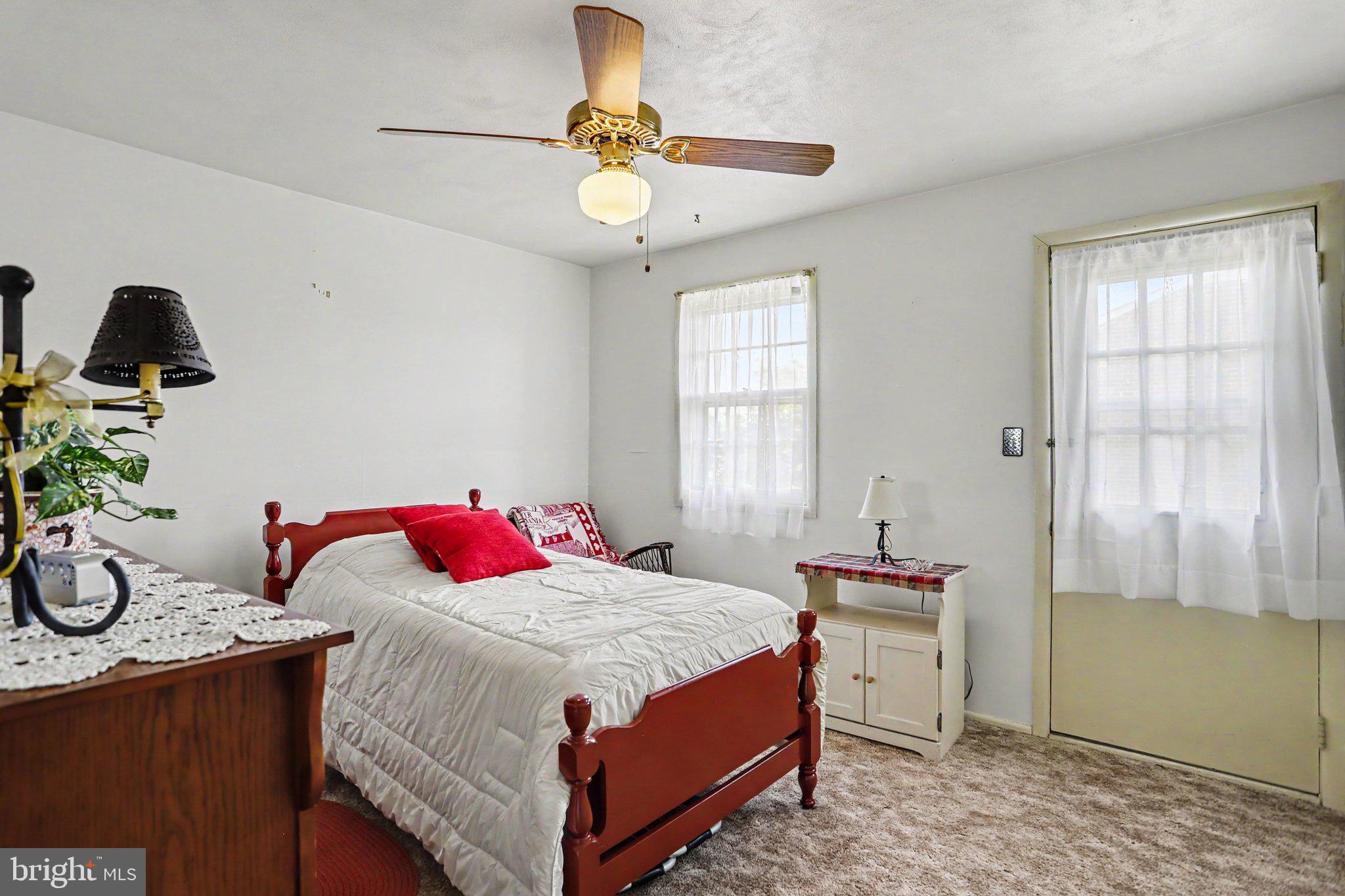 COLONY PARK CONDOS - Residential