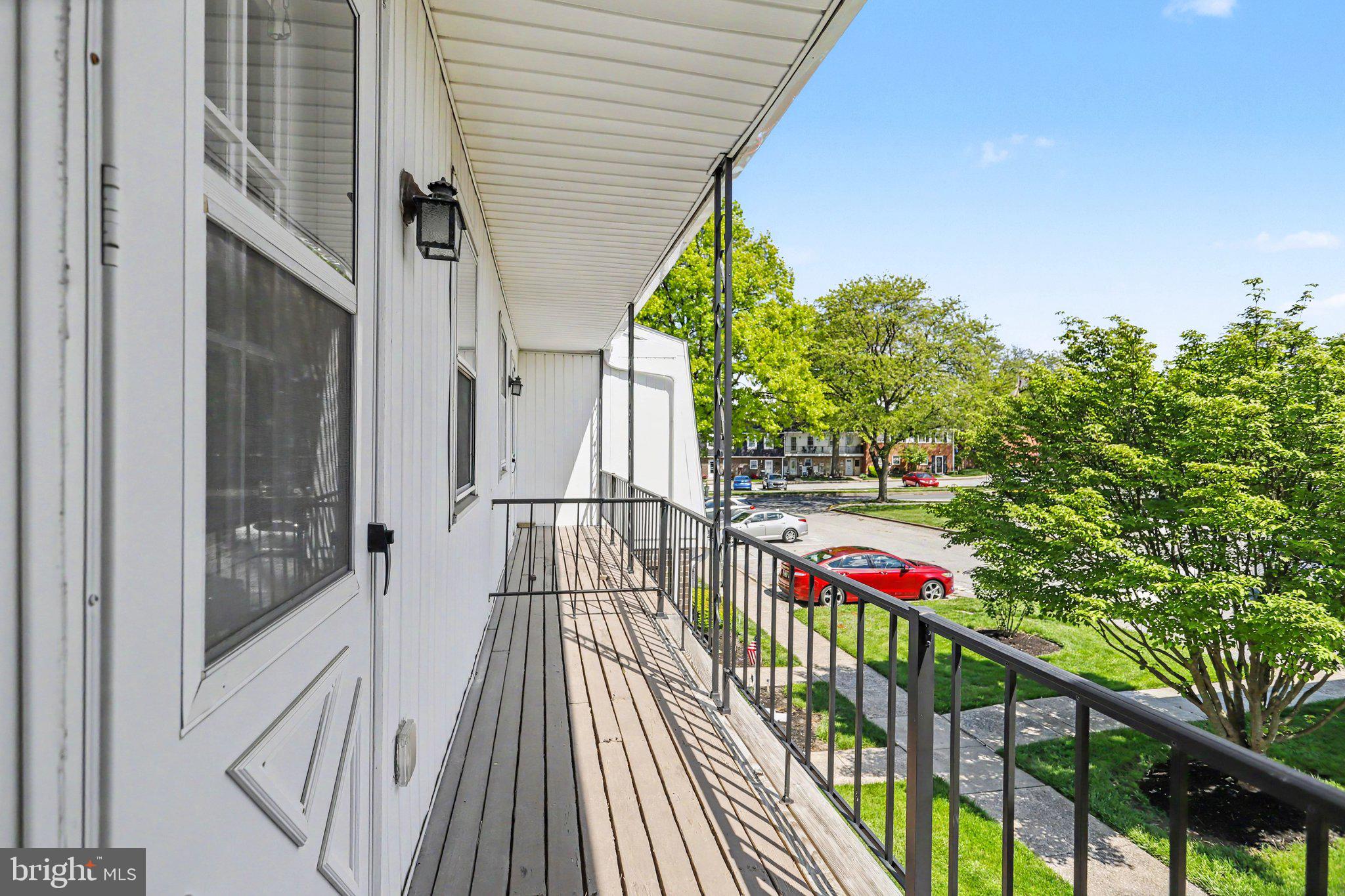 COLONY PARK CONDOS - Residential