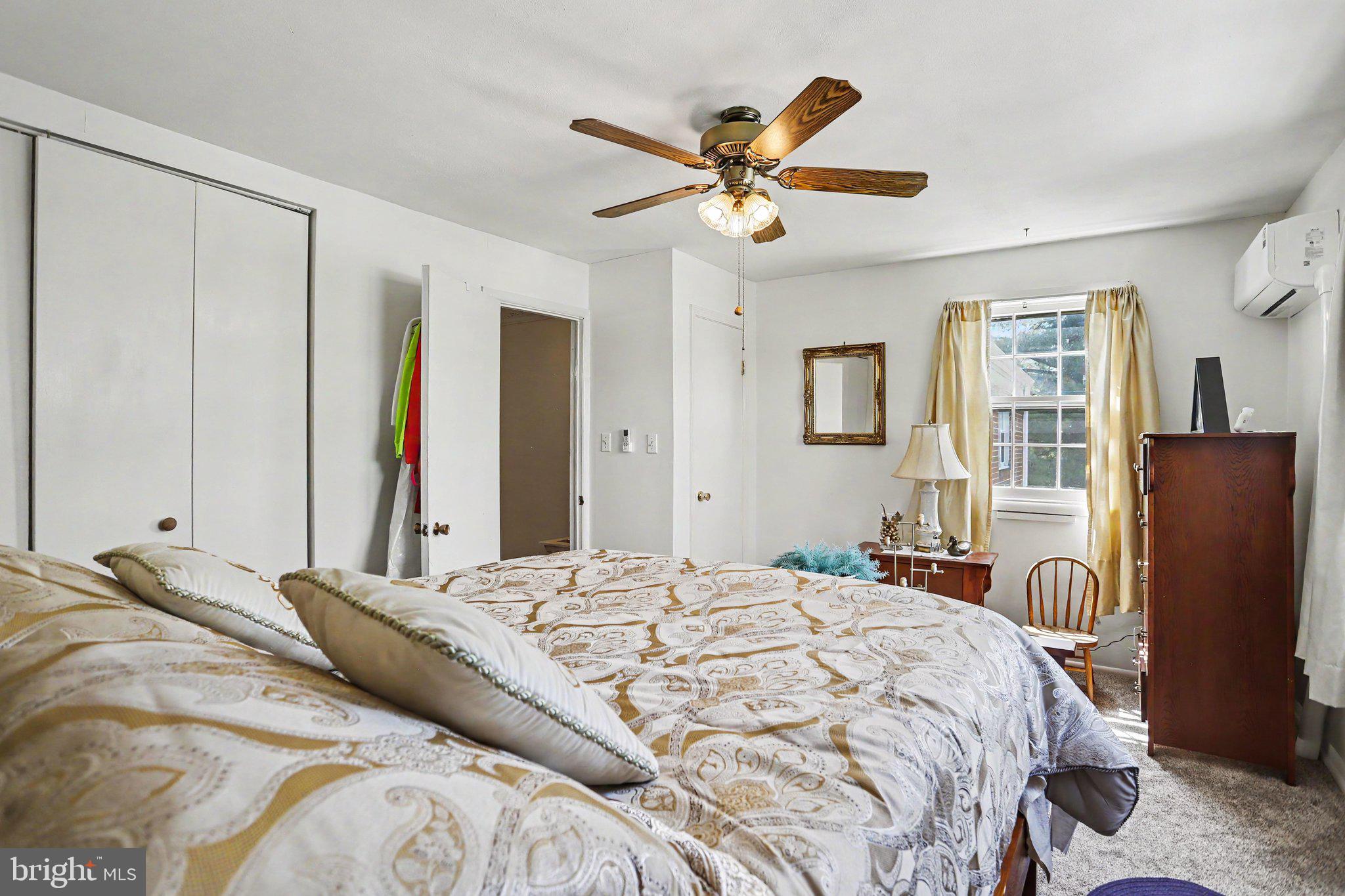 COLONY PARK CONDOS - Residential