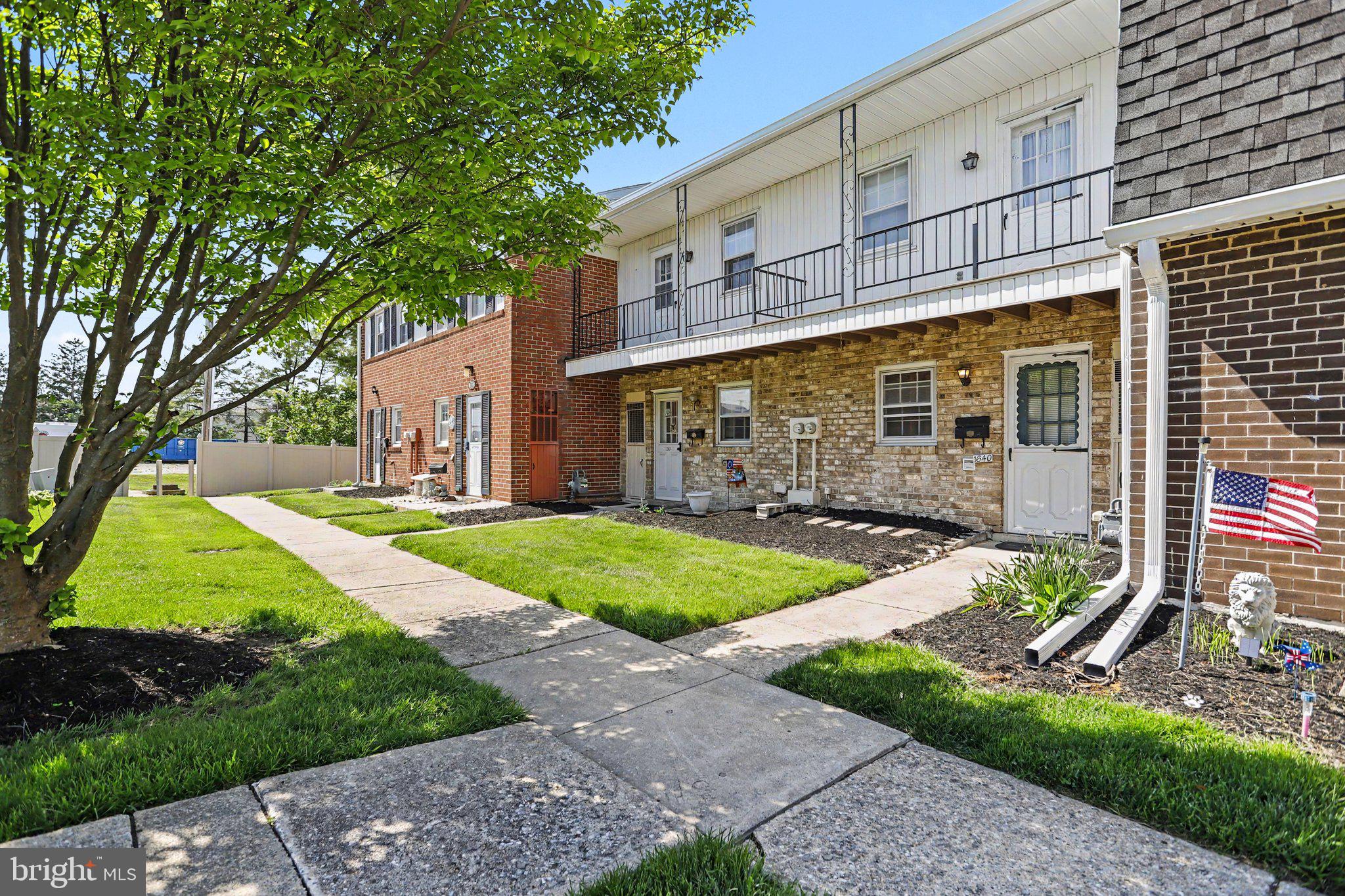 COLONY PARK CONDOS - Residential