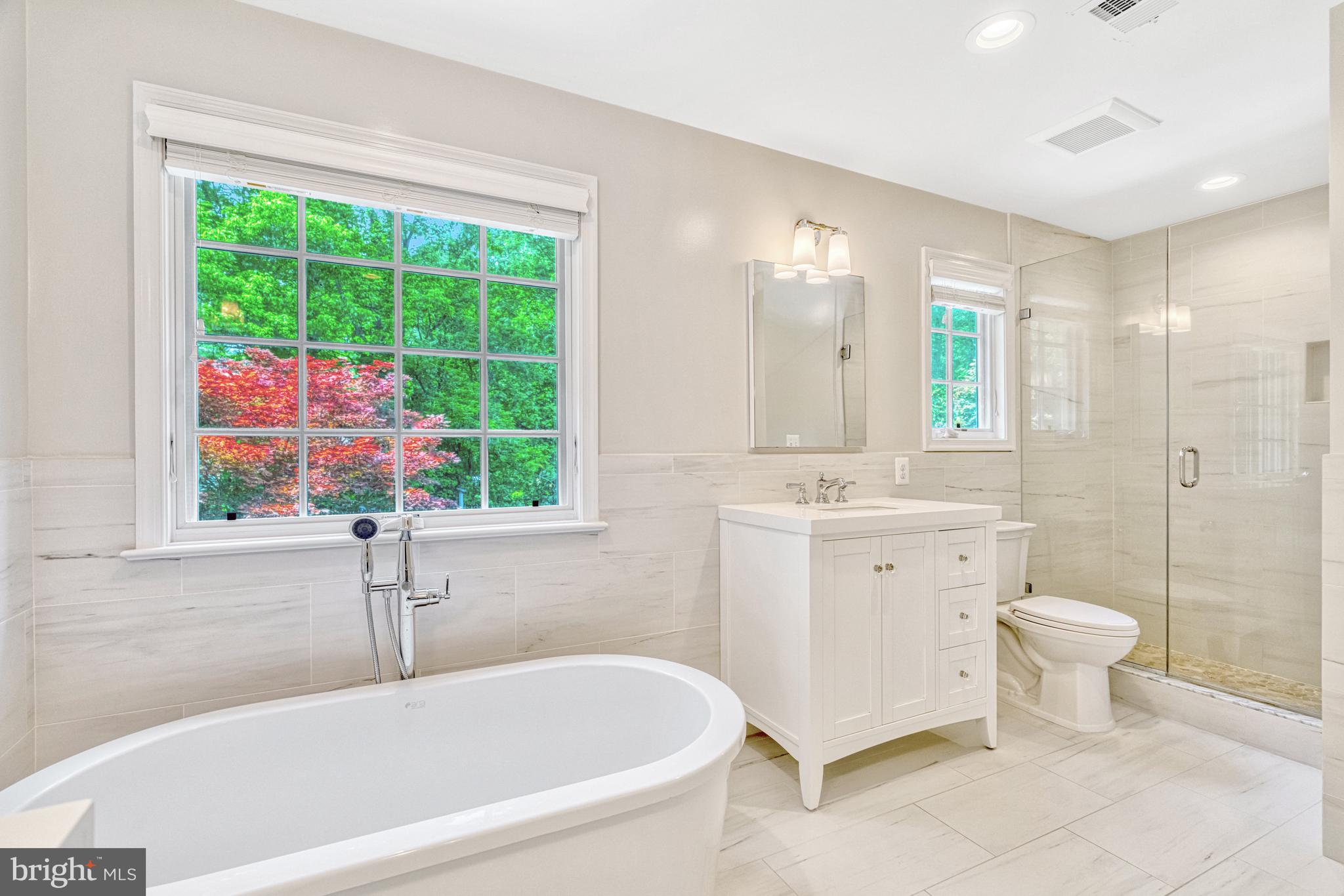 FOREST VILLA WOODS - Residential