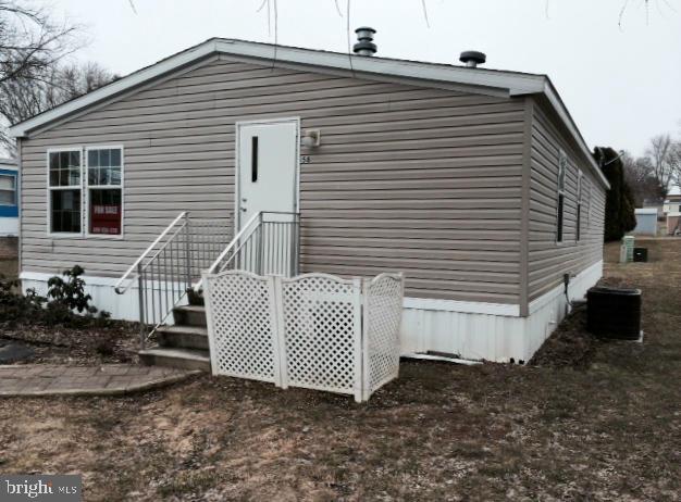 2008 Fleetwood 28x48. Appraised $53k, Bank REPO selling for less. ''AS IS'' quick sale. Enjoy instant equity in your new home. Winterized. Country setting yet only minutes from downtown. Garden Tub! Pets accepted (breed restrictions)for $10/mo. fee. Water/Sewer $61/mo plus $350 lot rent. South Middleton Twp. School Tax is estimated. Credit/Park application attached. See 38 photos.