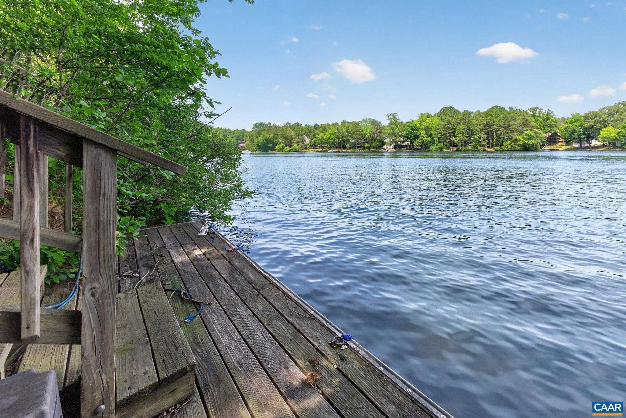 LAKE MONTICELLO - Residential