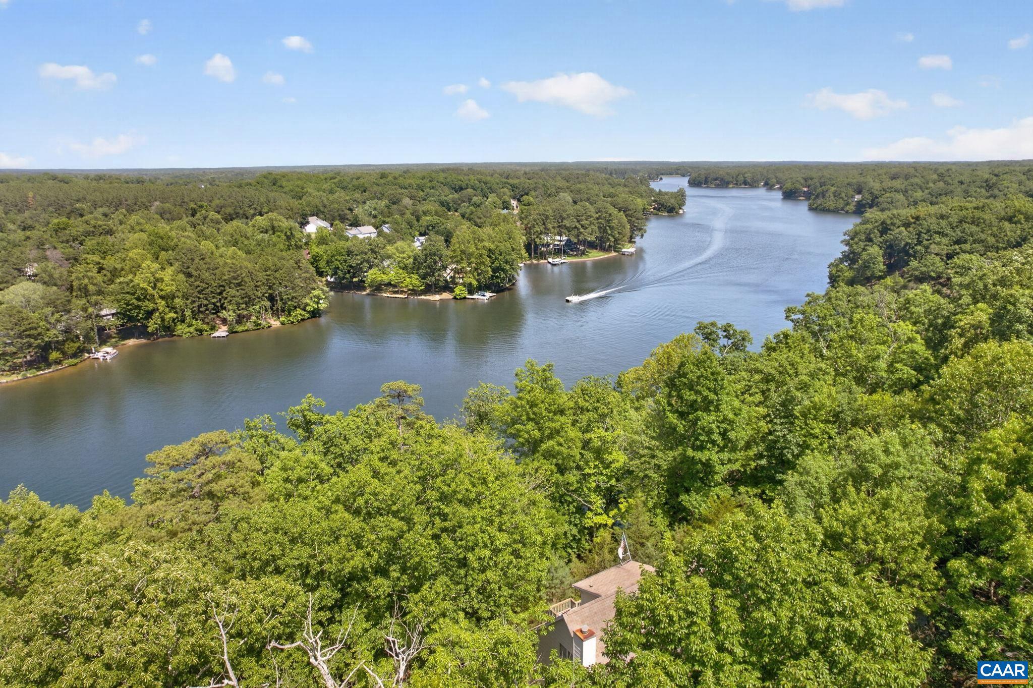 LAKE MONTICELLO - Residential