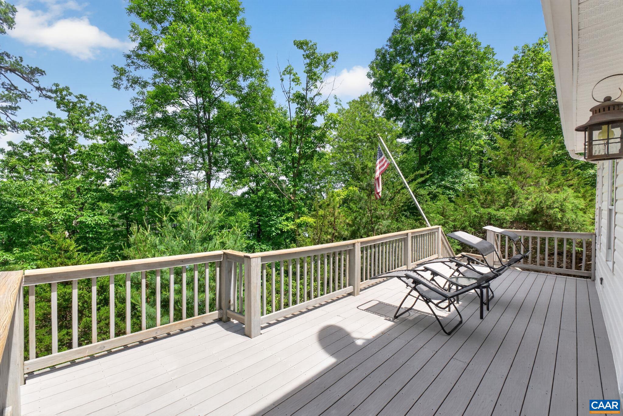 LAKE MONTICELLO - Residential