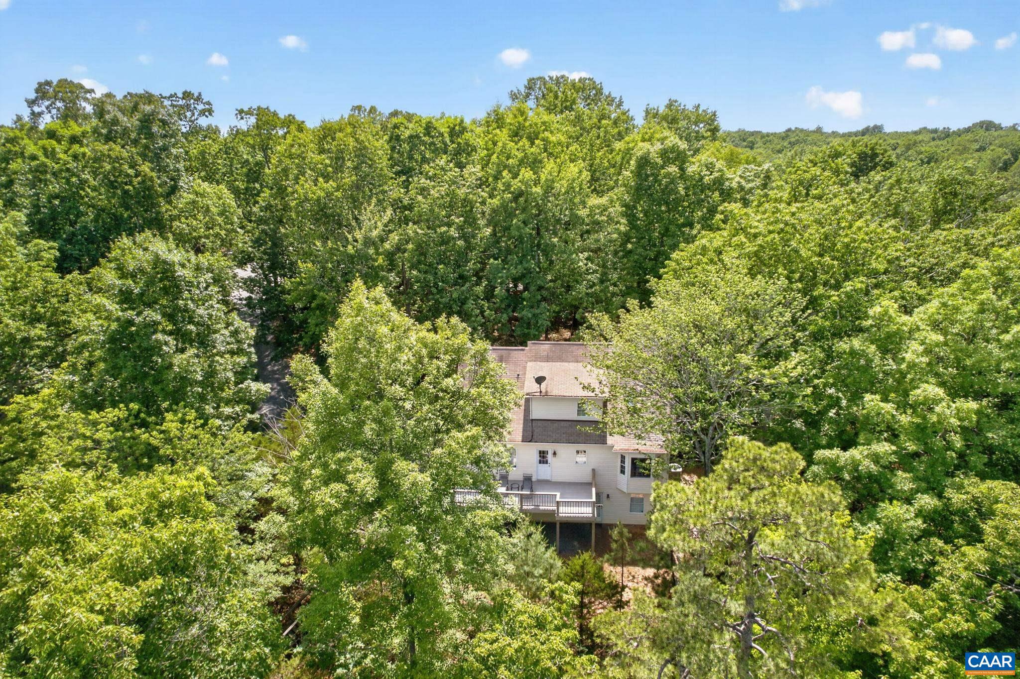 LAKE MONTICELLO - Residential