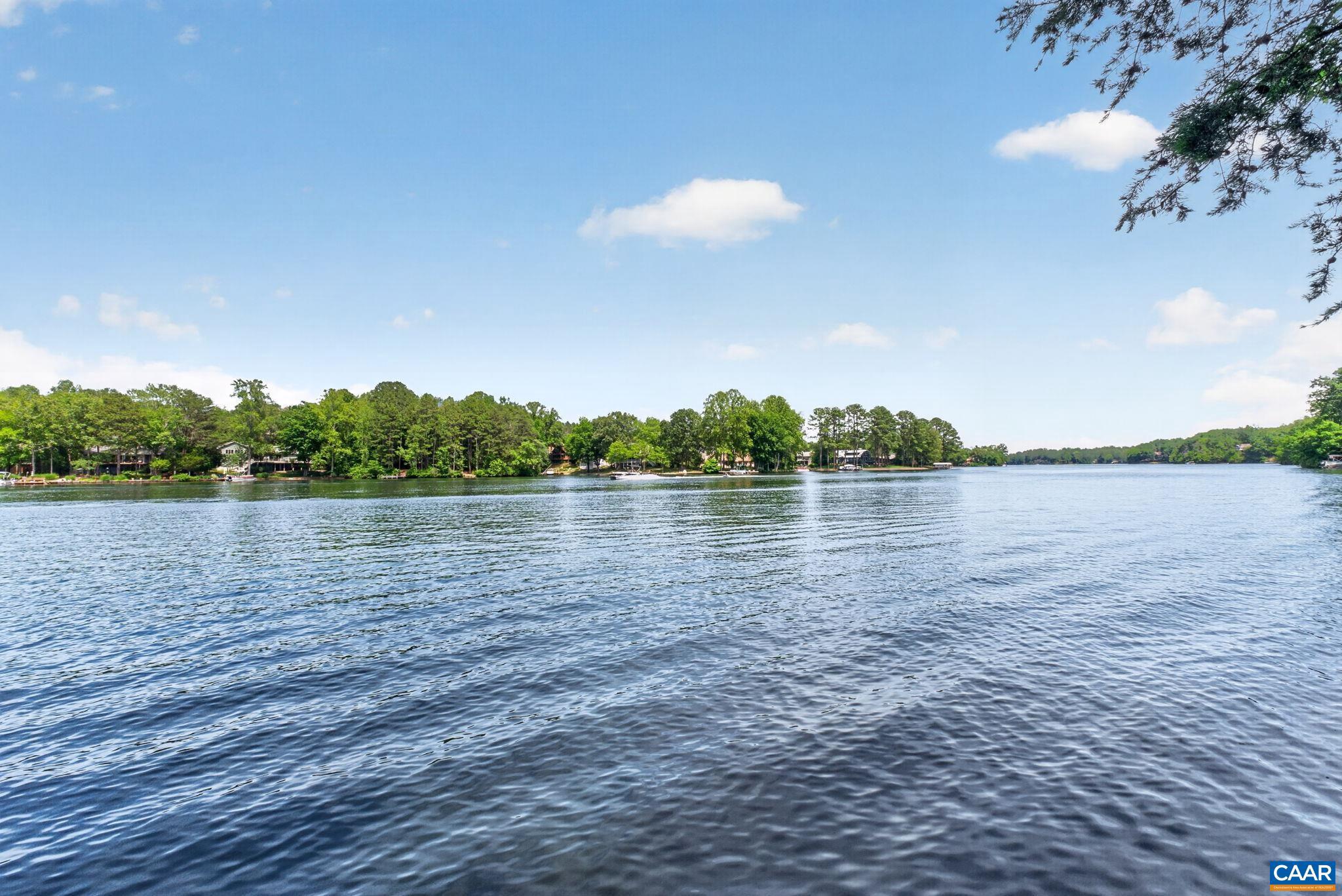 LAKE MONTICELLO - Residential