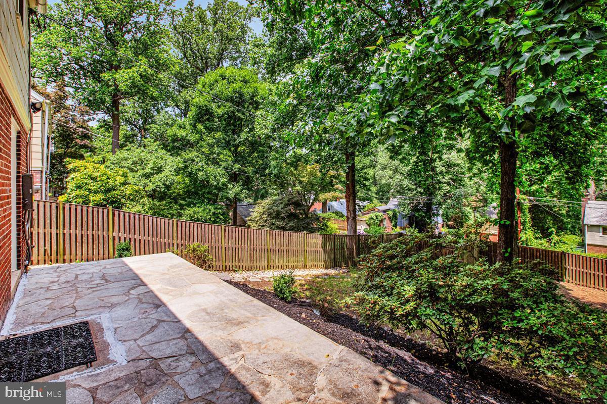 HUNTING RIDGE HISTORIC DISTRICT - Residential