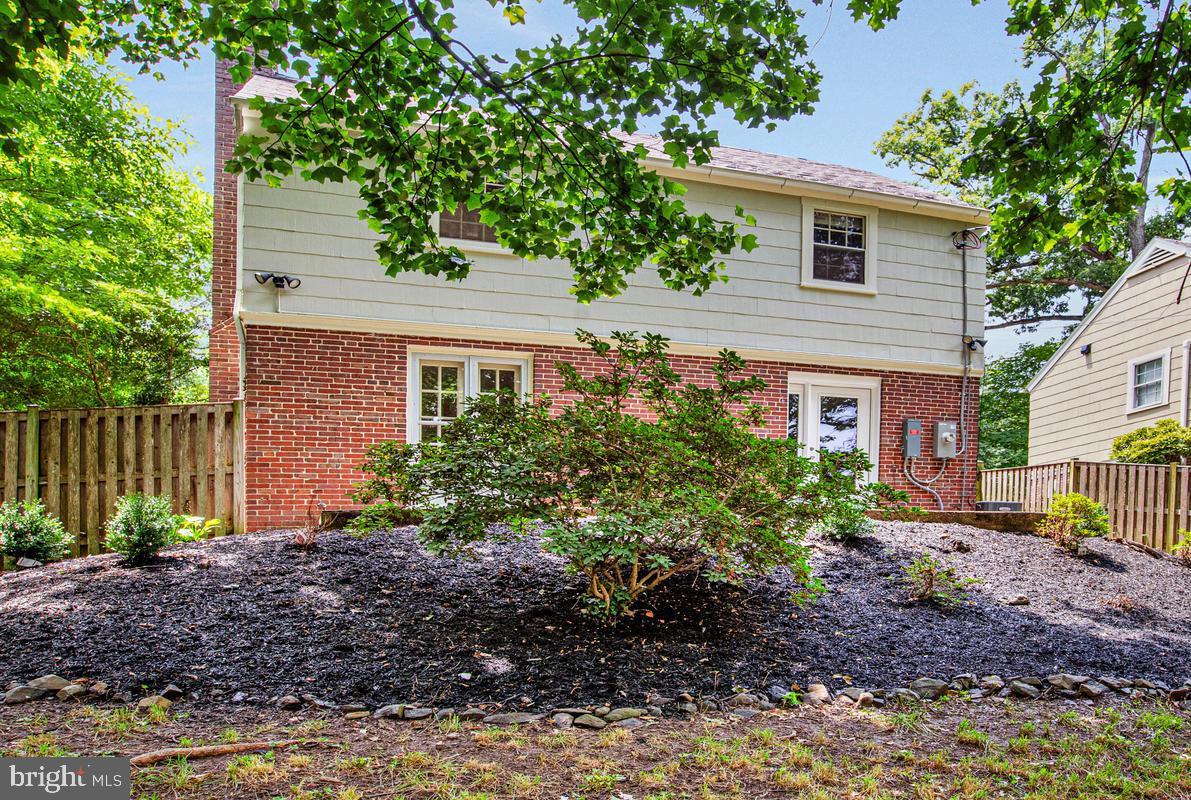 HUNTING RIDGE HISTORIC DISTRICT - Residential