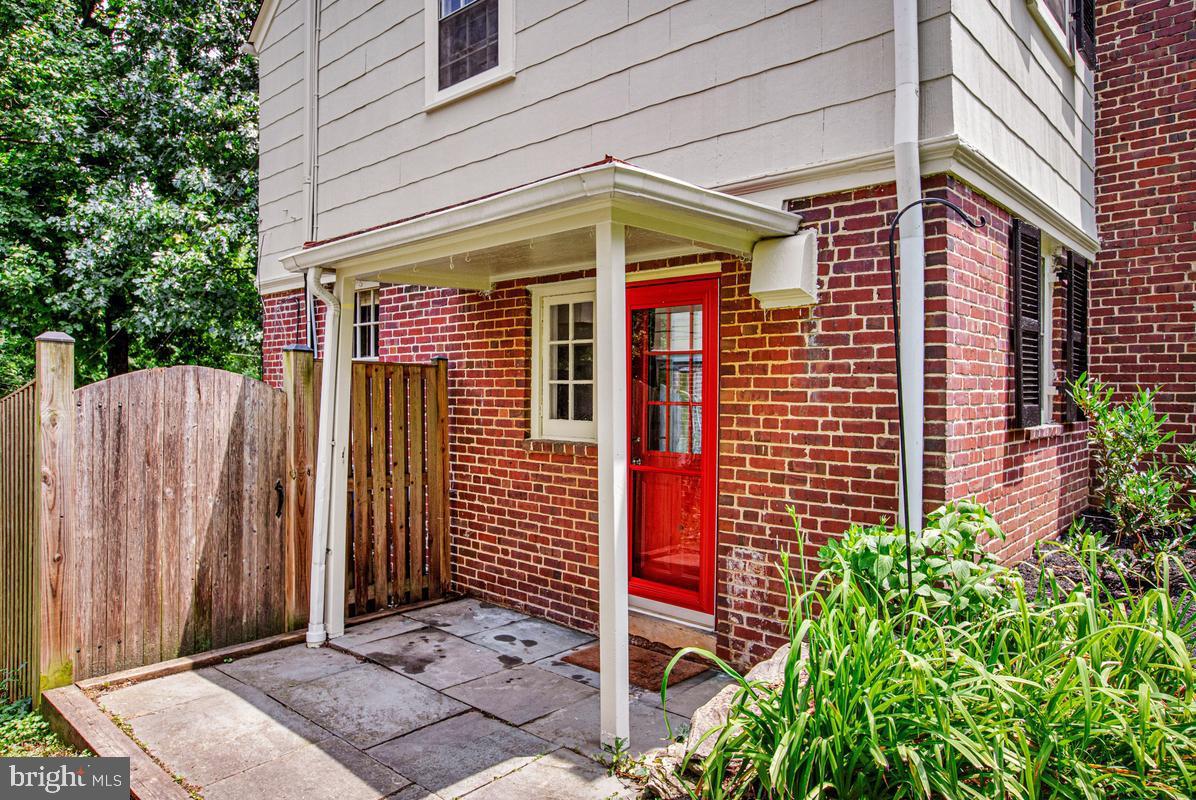 HUNTING RIDGE HISTORIC DISTRICT - Residential