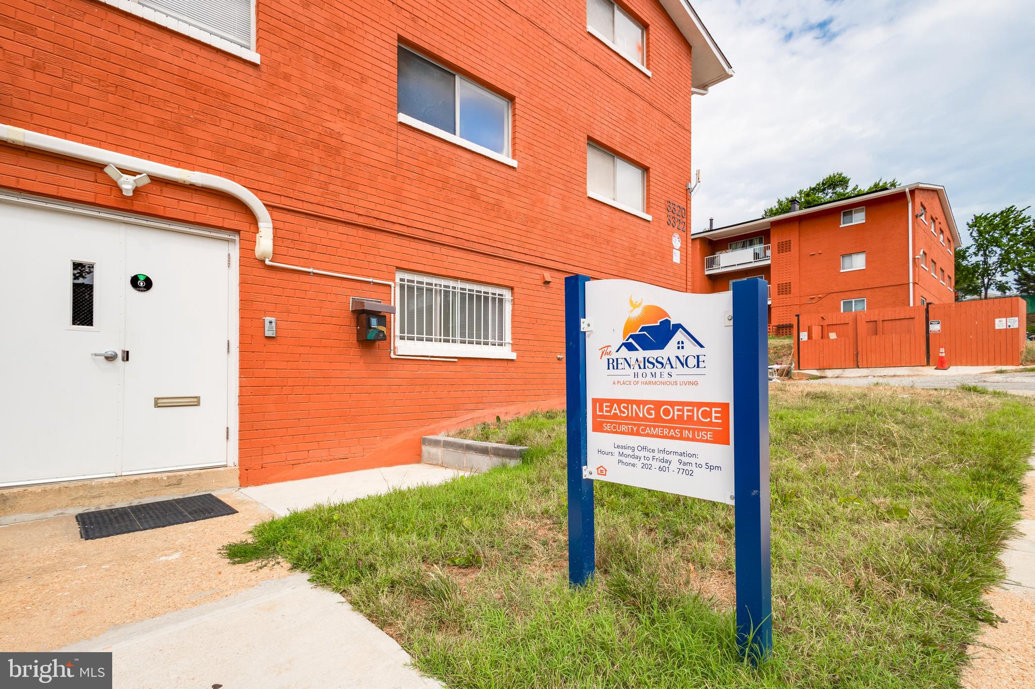 CONGRESS HEIGHTS - Commercial Sale