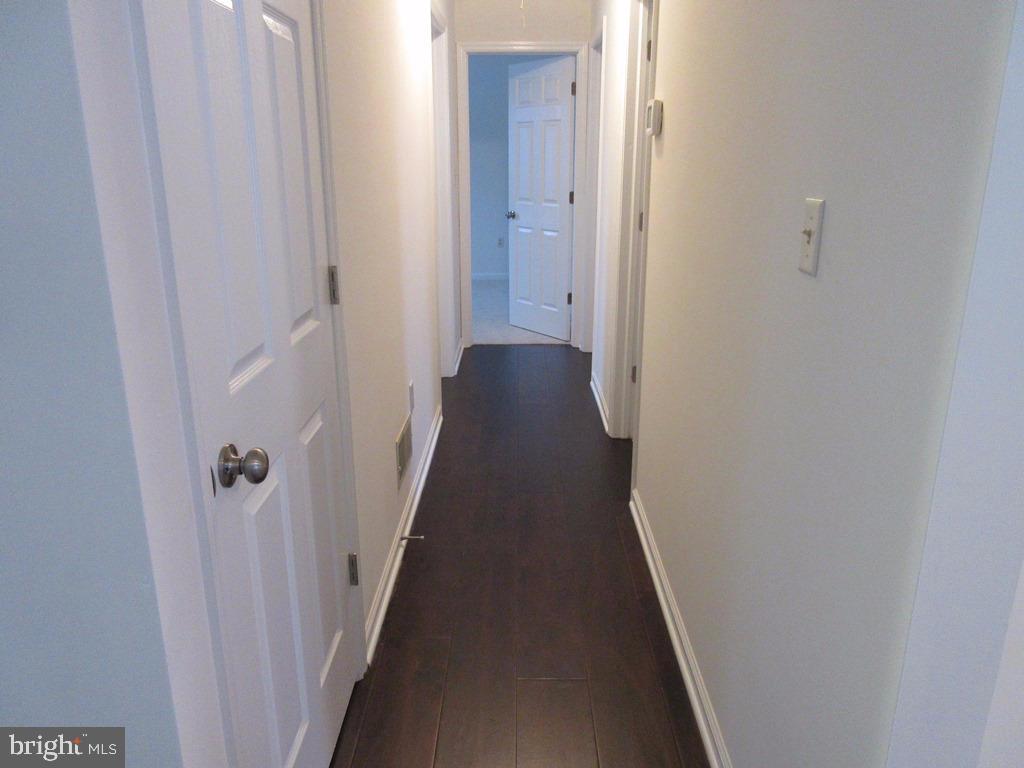 THOROUGHBRED TERRACE - Residential