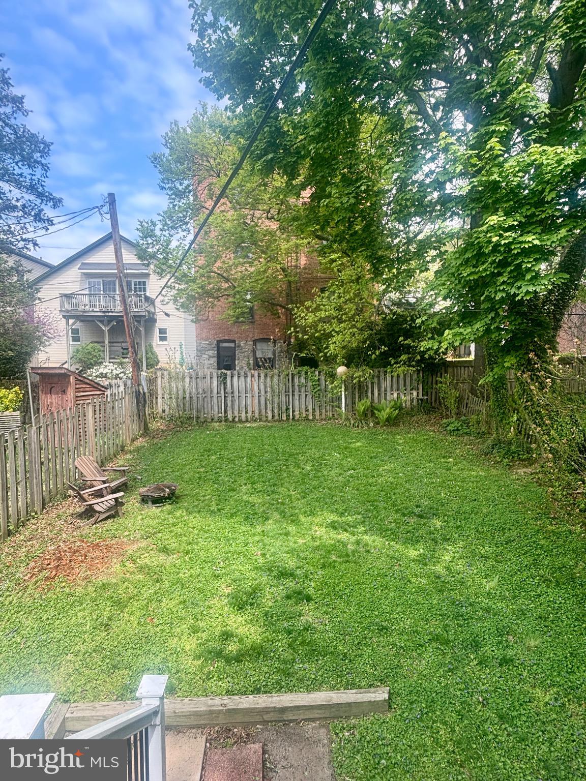 CHESTNUT HILL - Residential