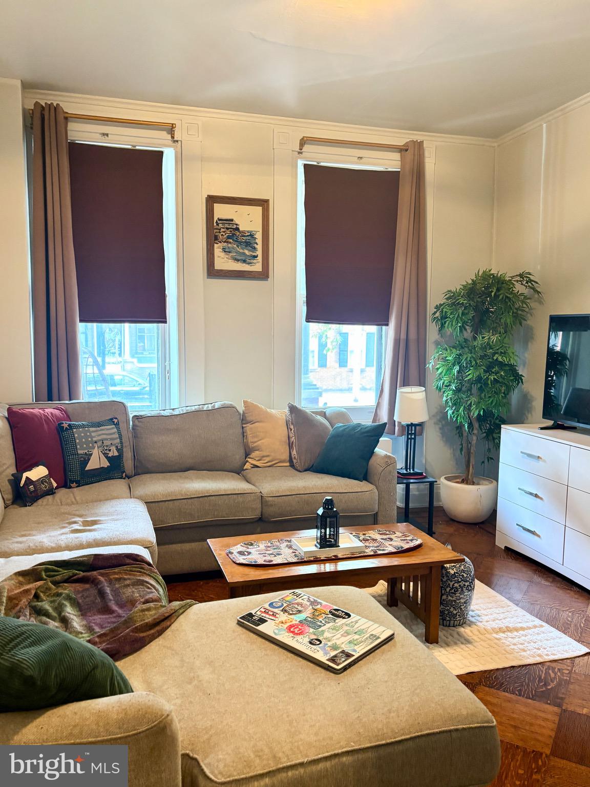 CHESTNUT HILL - Residential