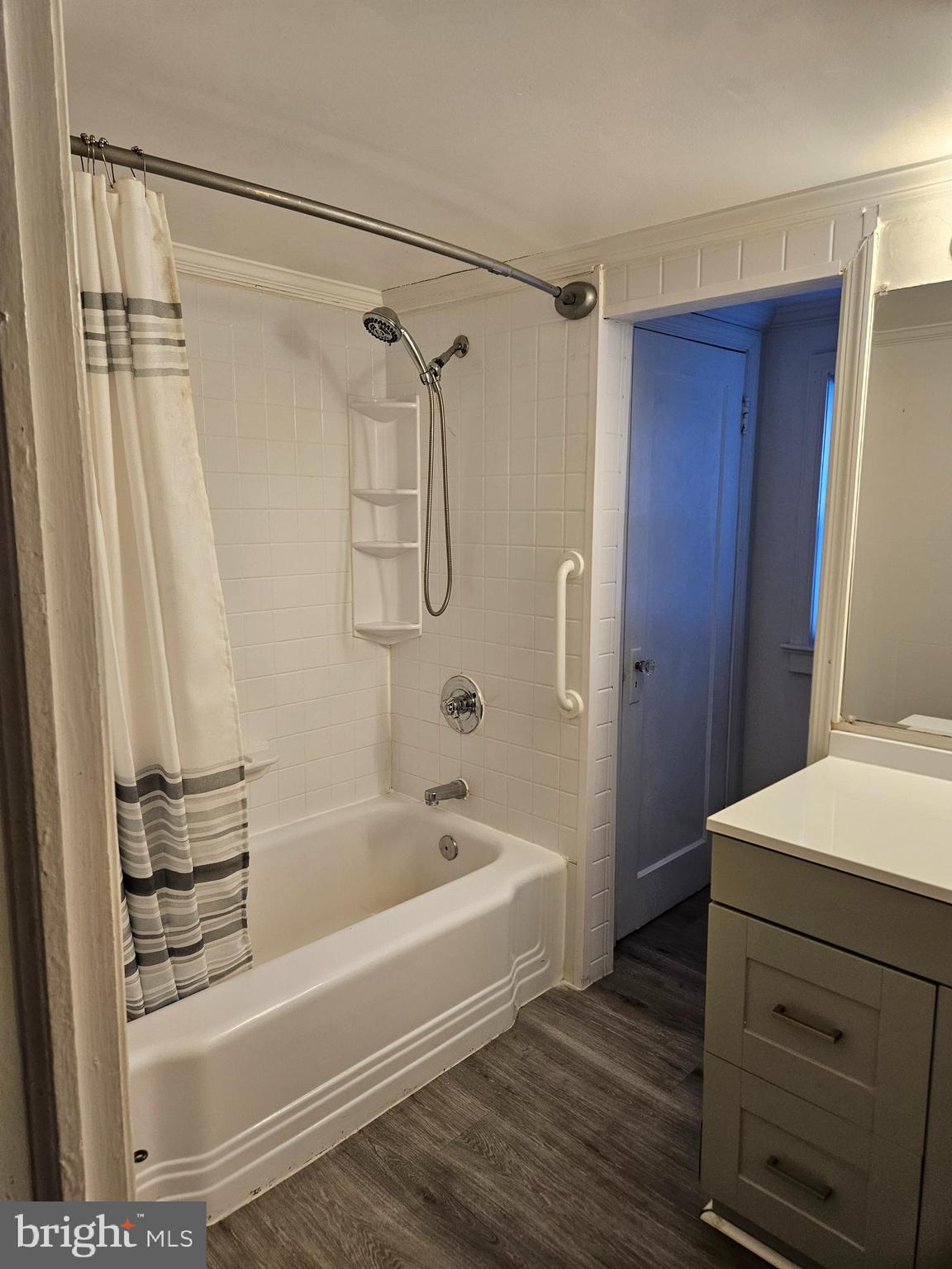 FORT WASHINGTON - Residential Lease