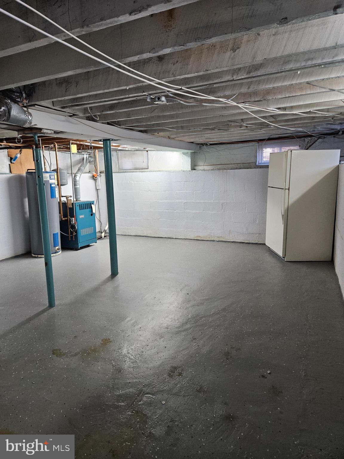 FORT WASHINGTON - Residential Lease