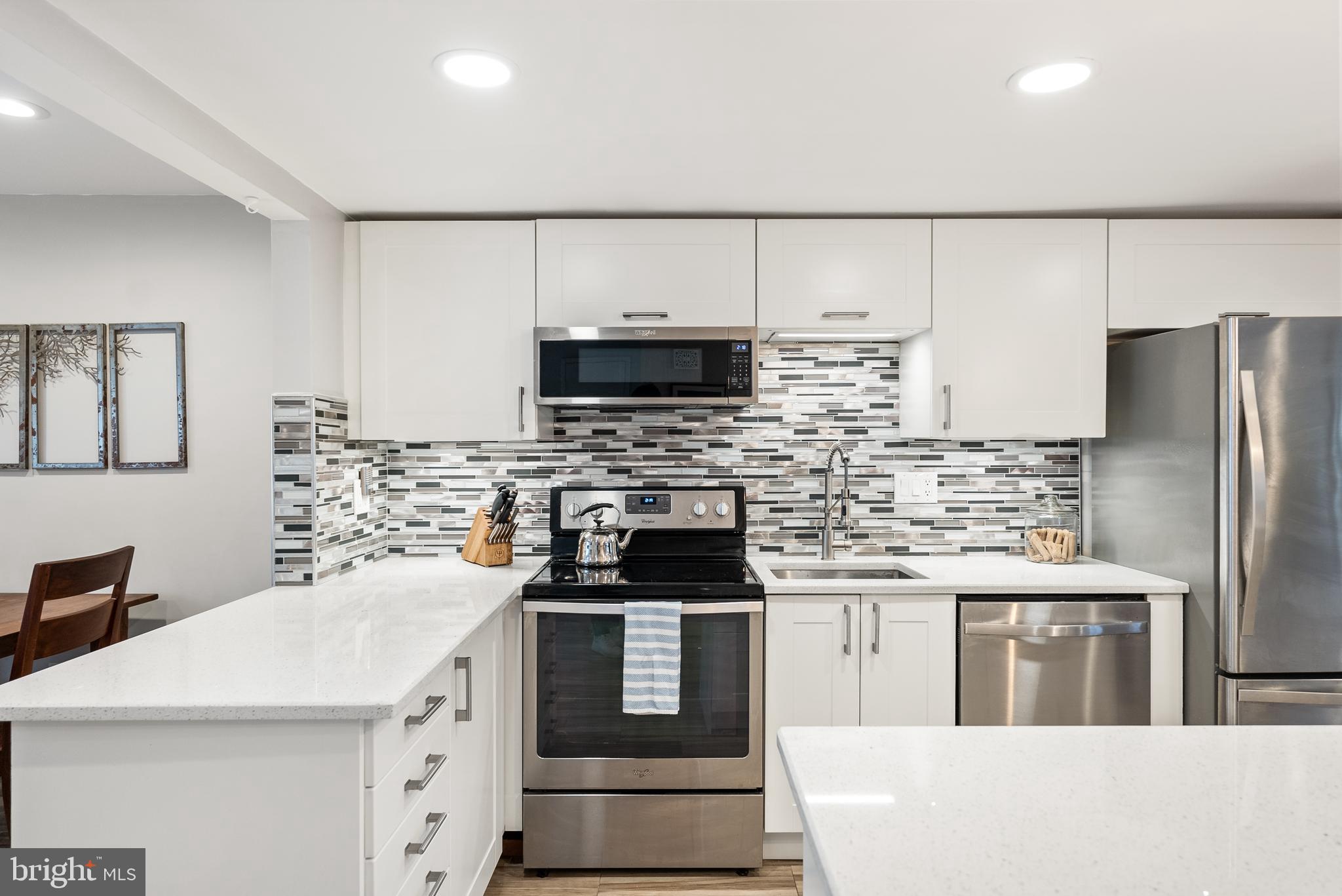 RESTON - Residential