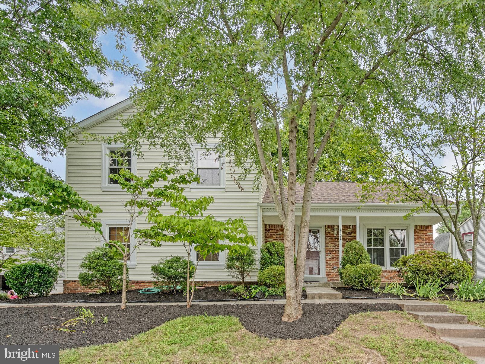 BEAUTIFUL 4 bedroom, 3 full bath, 2 car garage home that has been recently renovated inside and out! NEW Siding + Roof + HVAC + Hot Water Heater in 2023! Freshly painted throughout! Loads of hardwood floors! Wonderful custom Kitchen with stainless appliances, granite counters, tiled backsplash, and double ovens! Open flow on the main level which includes a Living Room, Dining Room PLUS a main level bedroom/home office with vaulted ceilings! A couple steps down to the Family Room with a full bath, laundry PLUS a welcoming screened-in porch! The upper level includes the primary bedroom with private bathroom, walk-in closet, ceiling fan, and hardwood floors! Two additional bedrooms, also have hardwood floors and ceiling fans, and there is the 3rd full bathroom! This lovely home is on a cul-de-sac and is nicely sited on a big beautiful yard! The fenced flat backyard is so inviting! Lots of space for the firepit, gardening, and even perfect trees for your hammock! There is no HOA and you have the option to join the neighborhood pool! Fabulous schools! Wonderful neighborhood! Incredible big backyard! This home is ready for you to move right in! OPEN HOUSE on Sunday, Feb 11th from 1-3. Offer Deadline: Sunday, Feb 11th at 5pm.