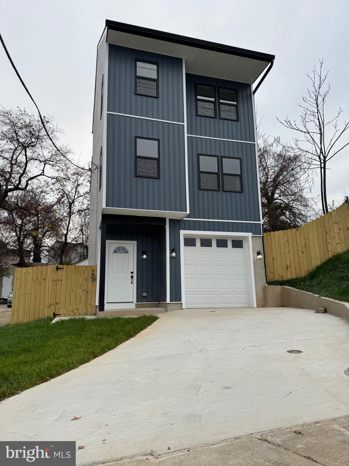 CAPITOL HEIGHTS - Residential