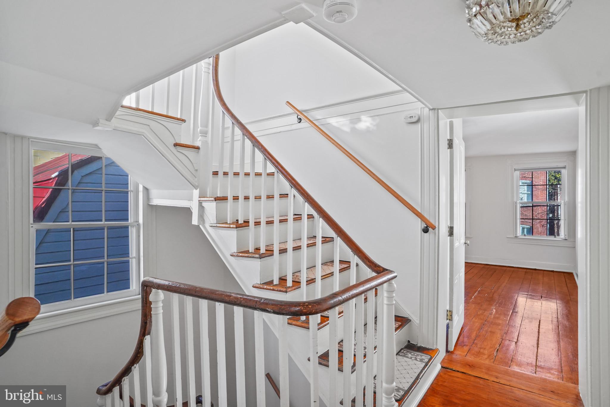 OLD TOWN ALEXANDRIA - Residential