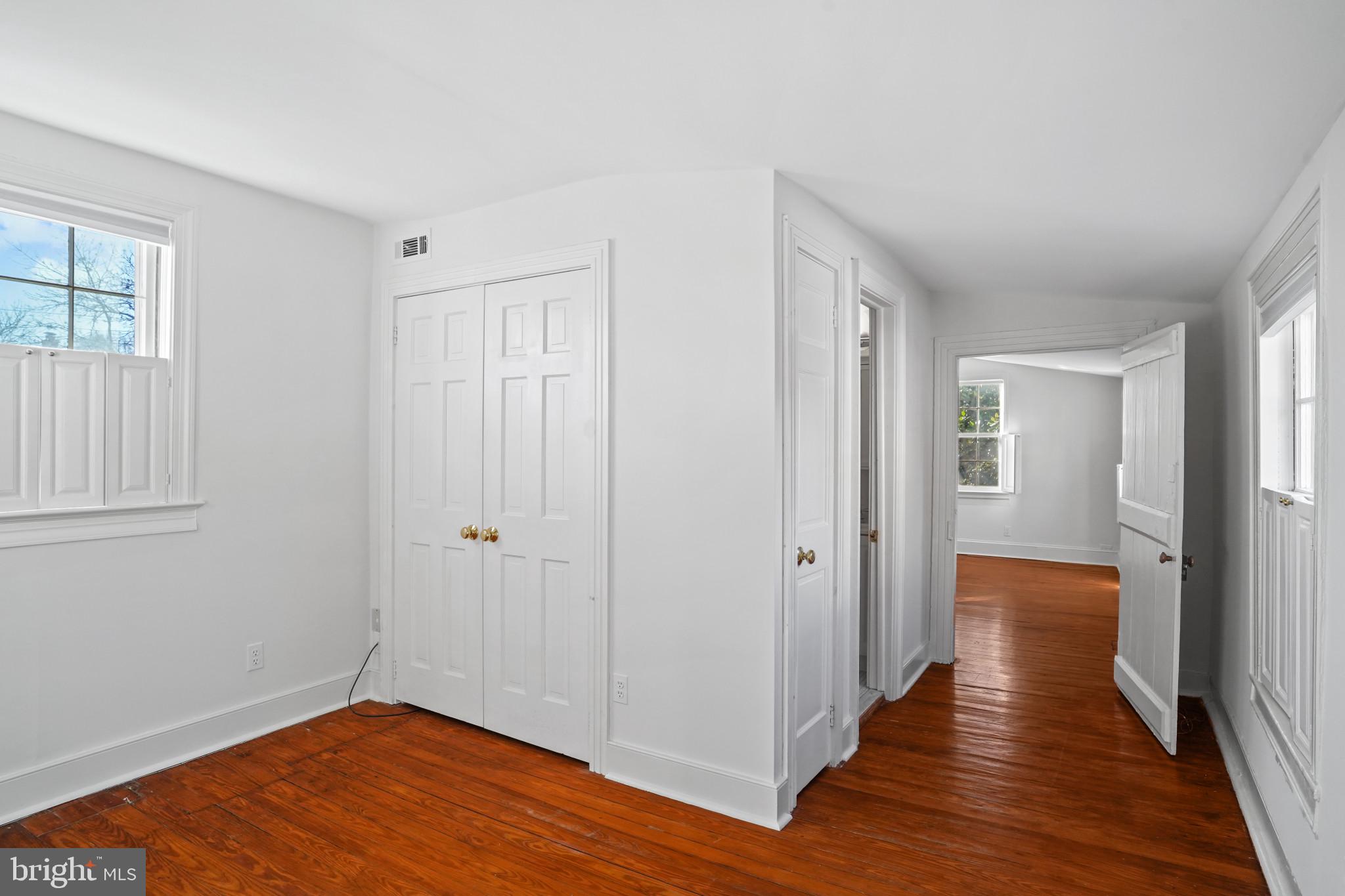 OLD TOWN ALEXANDRIA - Residential