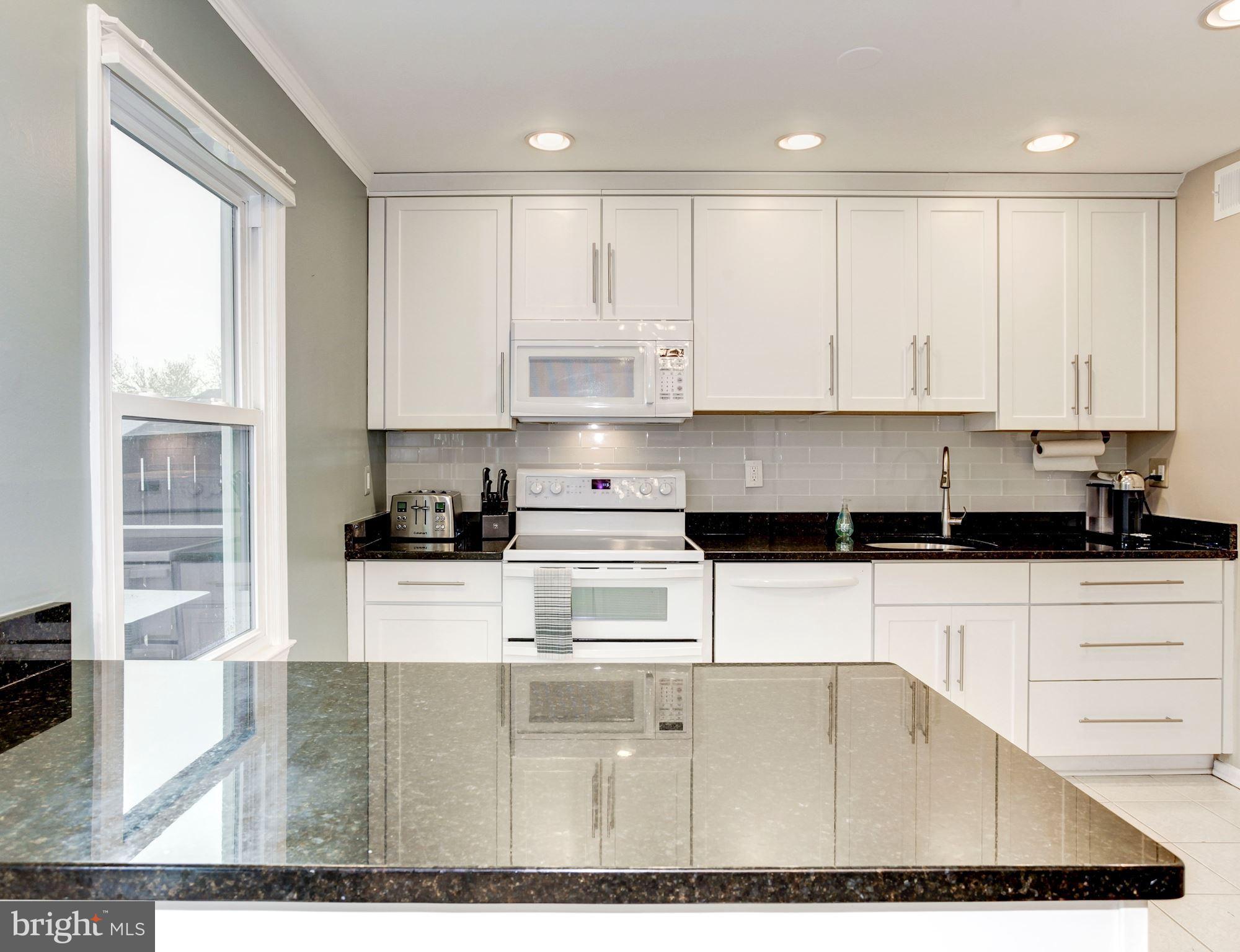 DANBURY FOREST - Residential Lease