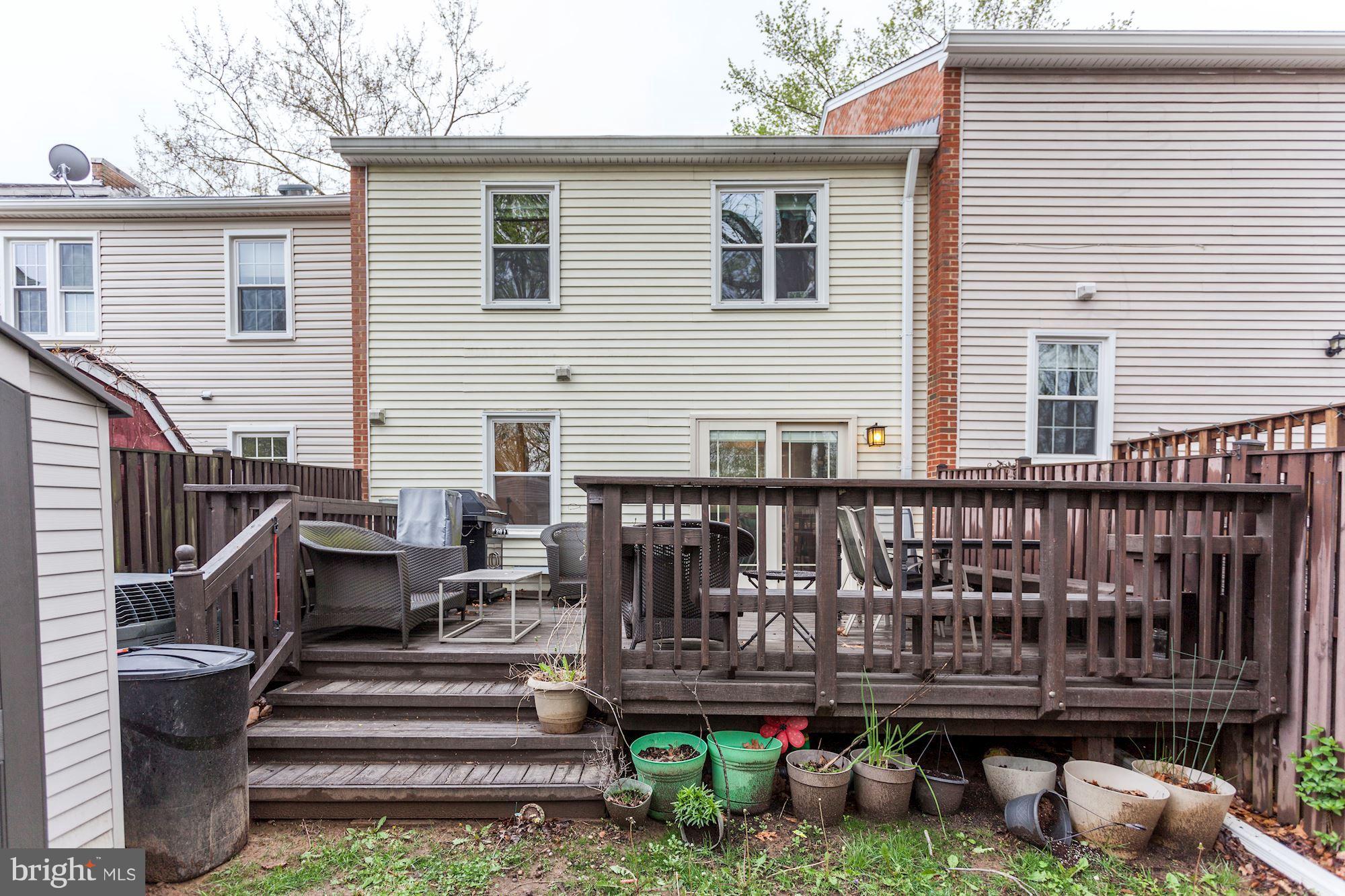DANBURY FOREST - Residential Lease