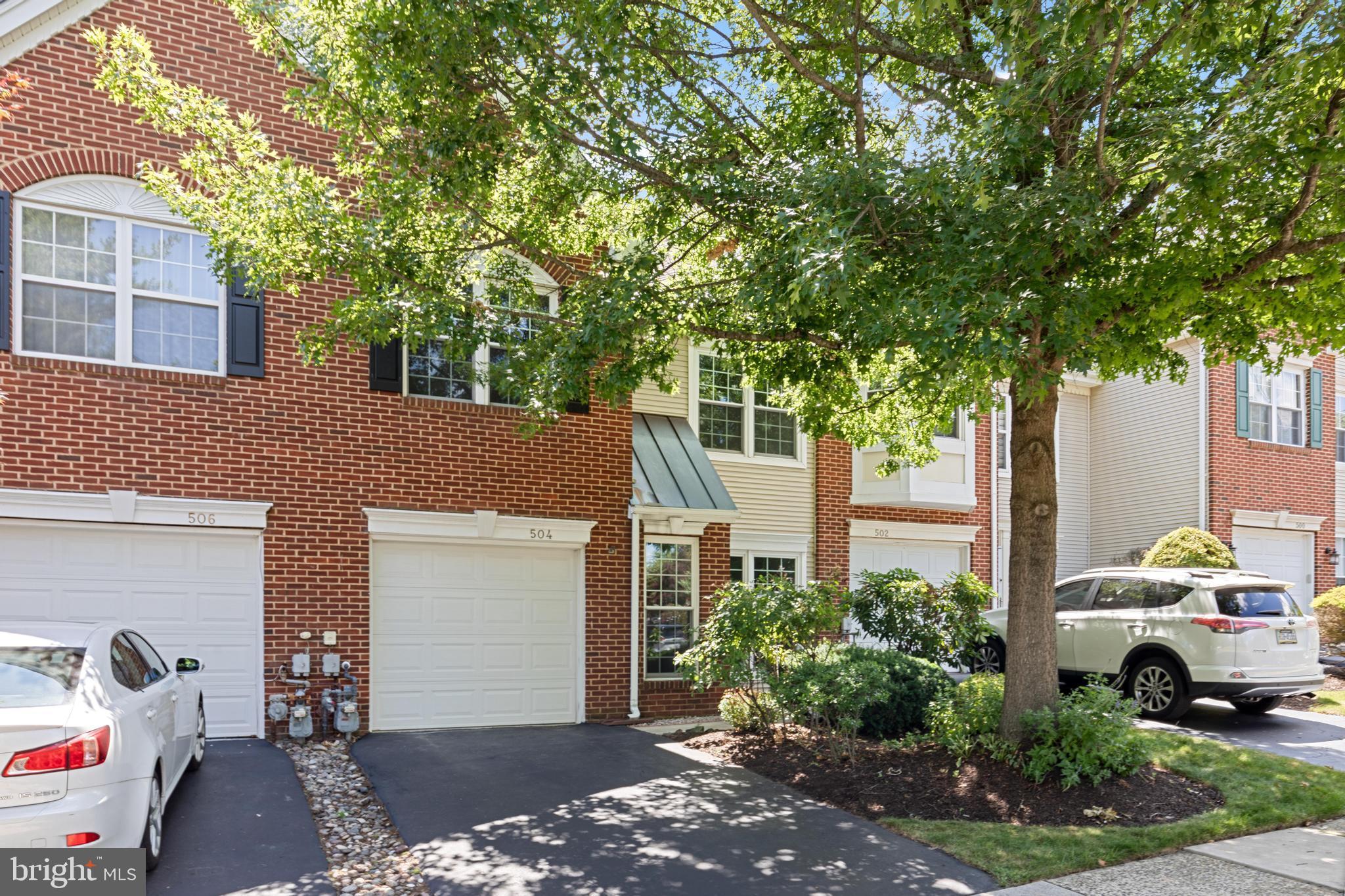 WINNERS CIRCLE - Residential