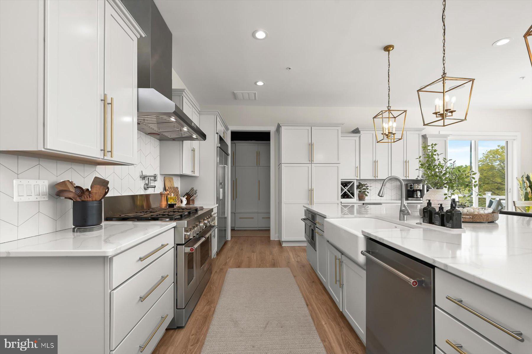 SOUTHERN HILLS - Residential