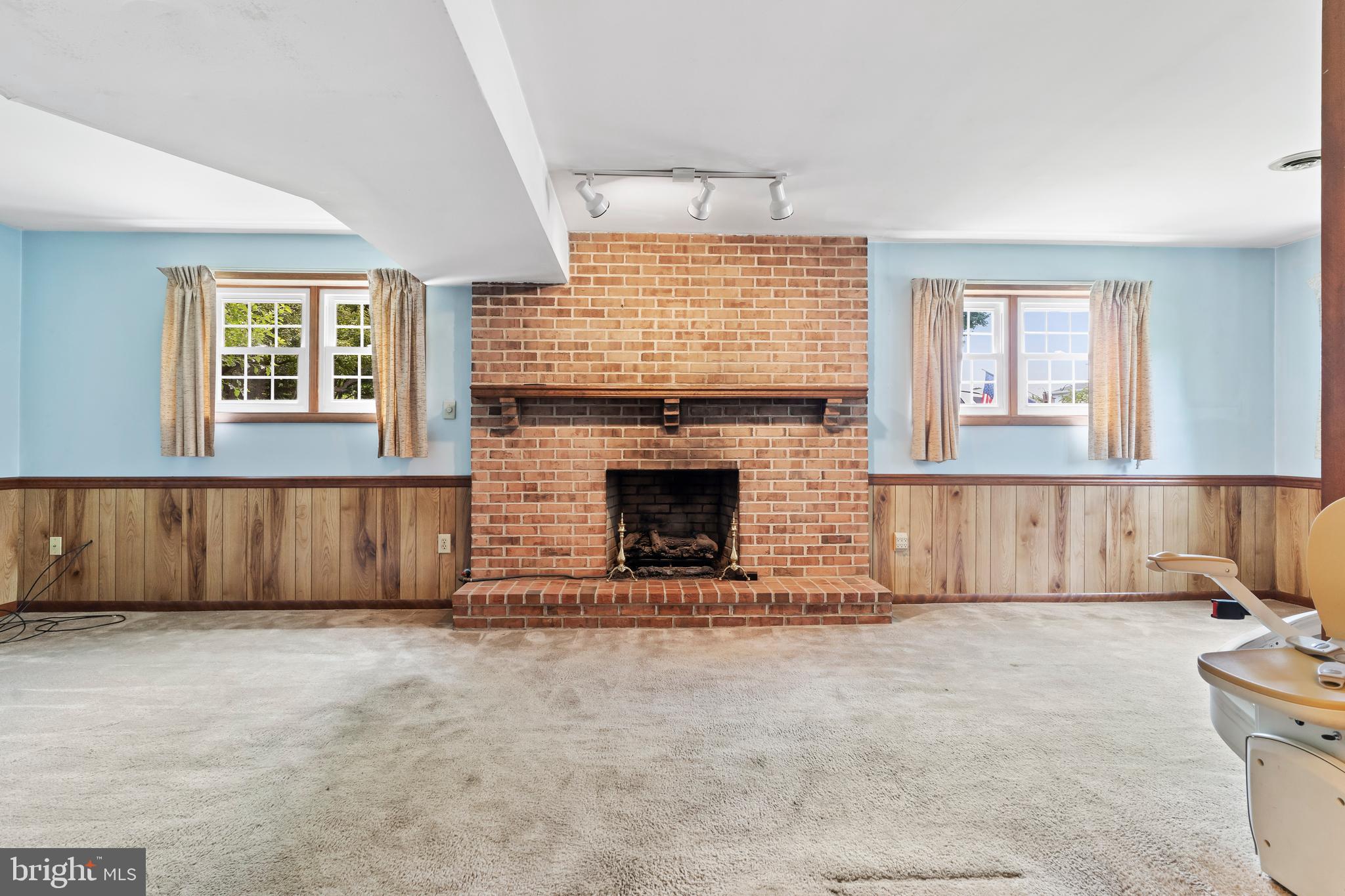 CREEKVIEW HEIGHTS - Residential
