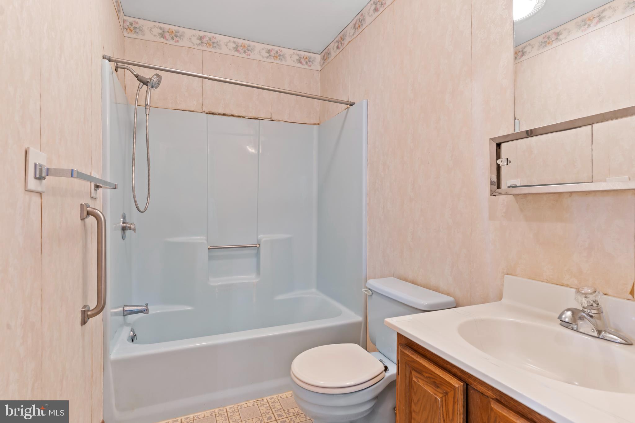 CREEKVIEW HEIGHTS - Residential