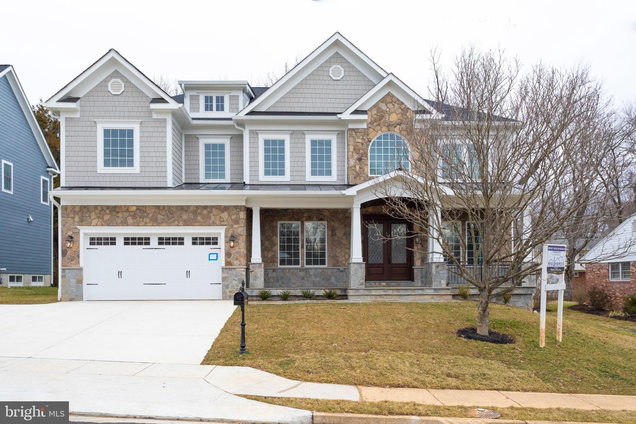 BROYHILL LANGLEY ESTATES - Residential
