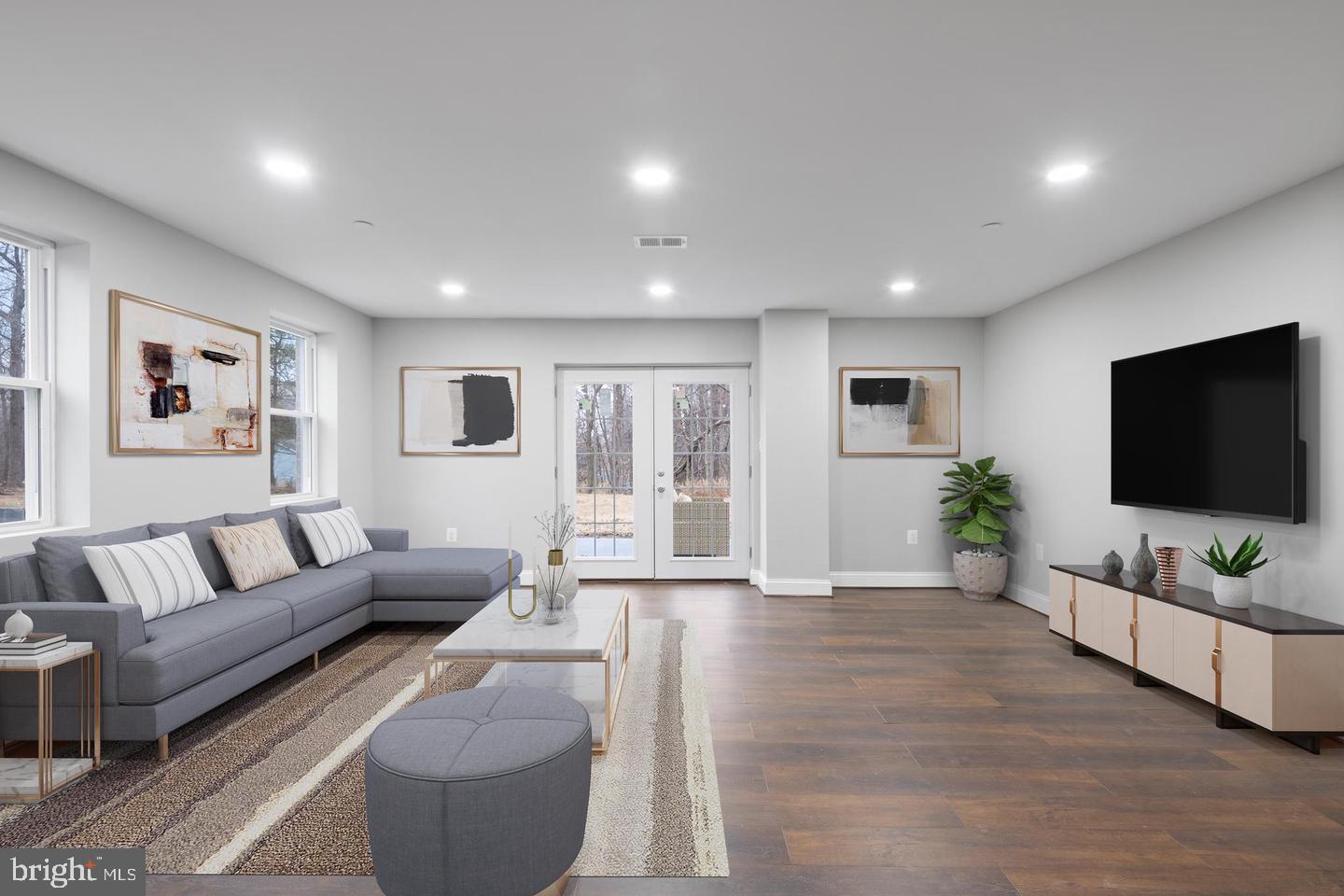 VALLEY VIEW - Residential
