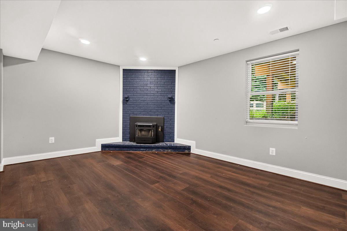 VALLEY VIEW - Residential