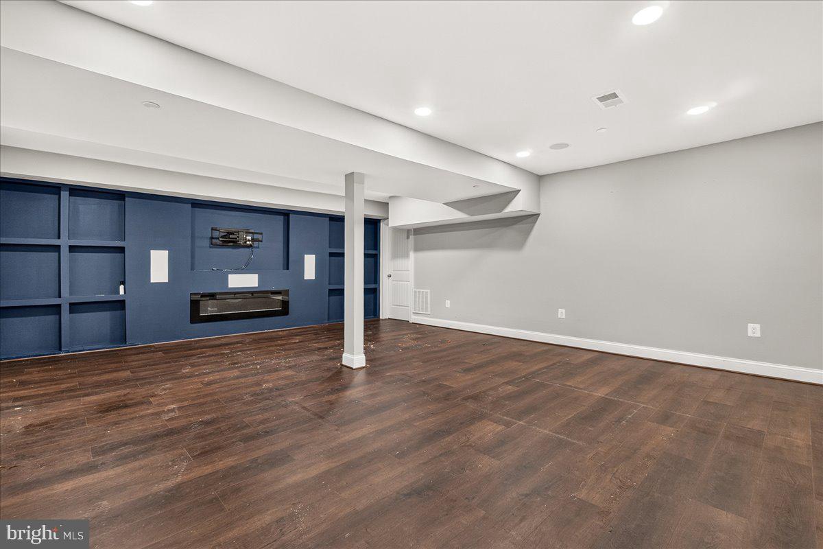 VALLEY VIEW - Residential
